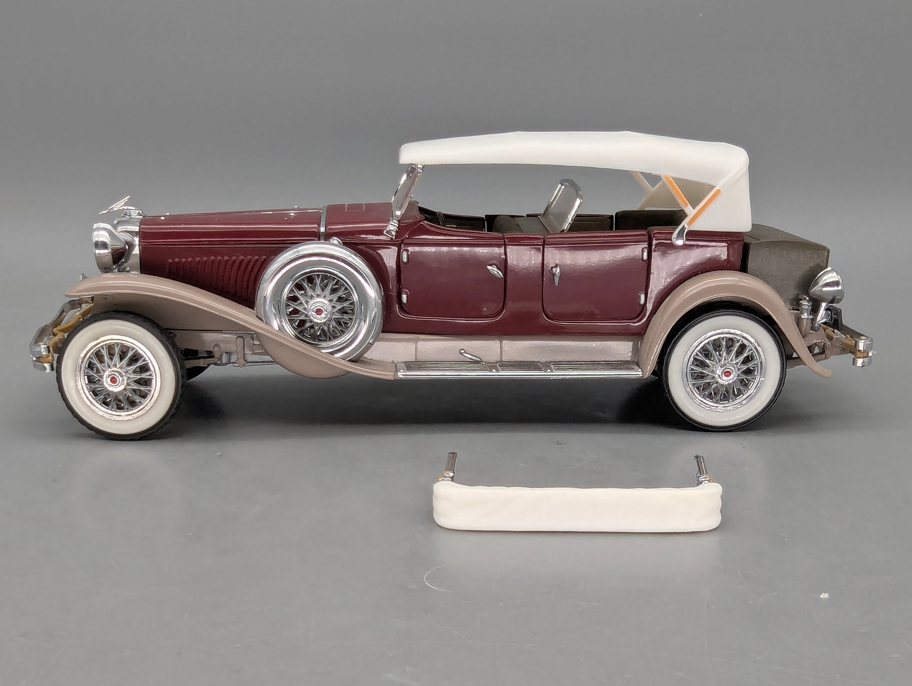 Modellautos 1:24 Franklin Mint Duesenberg J Derham Tourster Weinrot in Styroporbox