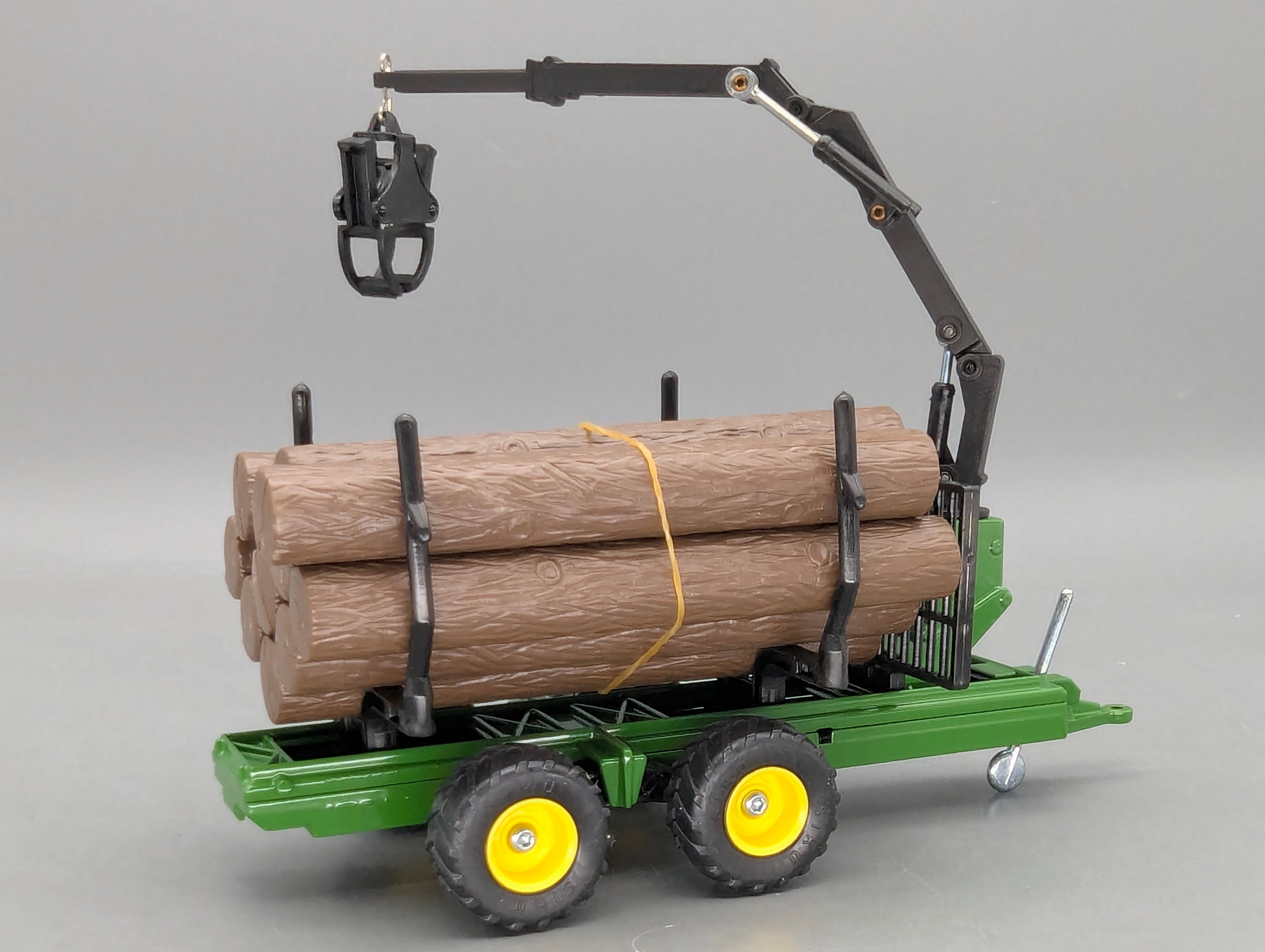 Landwirtschafts Modelle 1:32 Siku Farmer 3155 Forstanhänger mit OVP