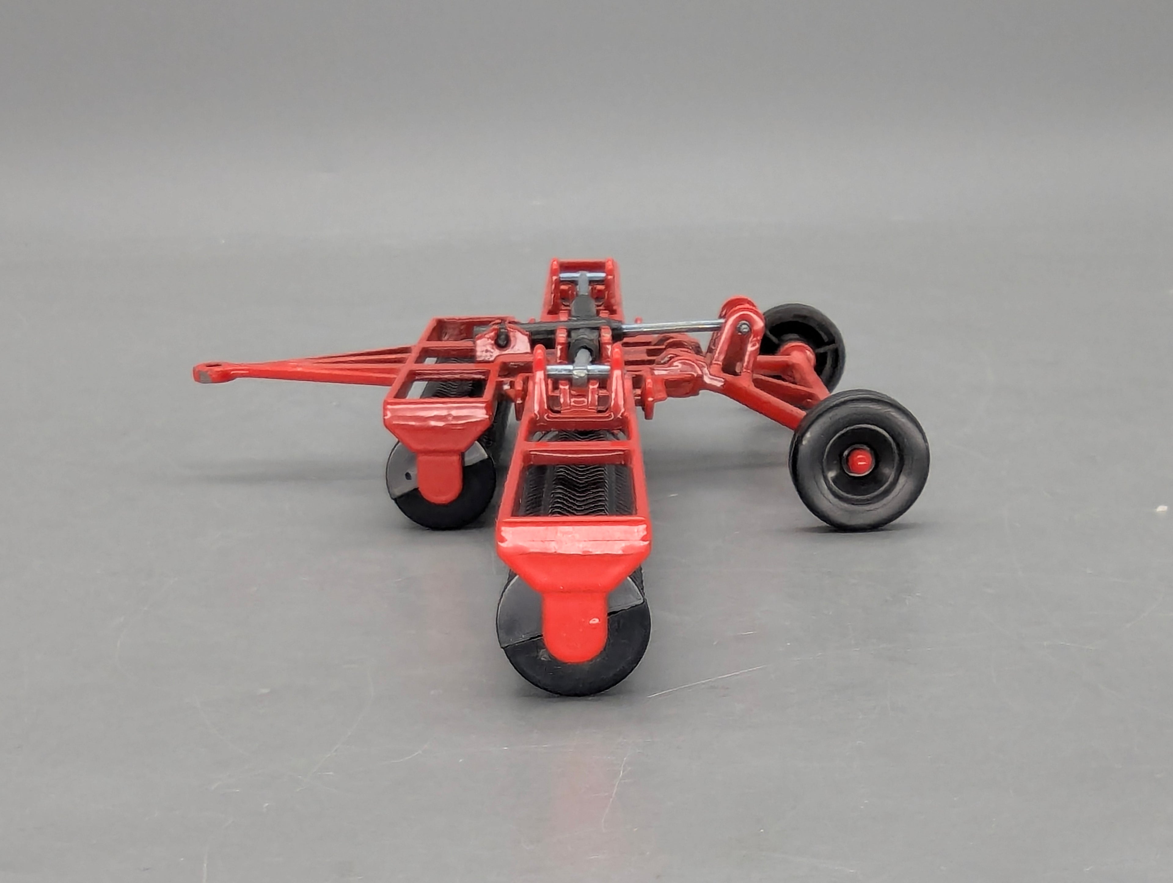 Landwirtschafts Modelle 1:32 Siku Farmer 2263 Cambridgewalze Rot OVP