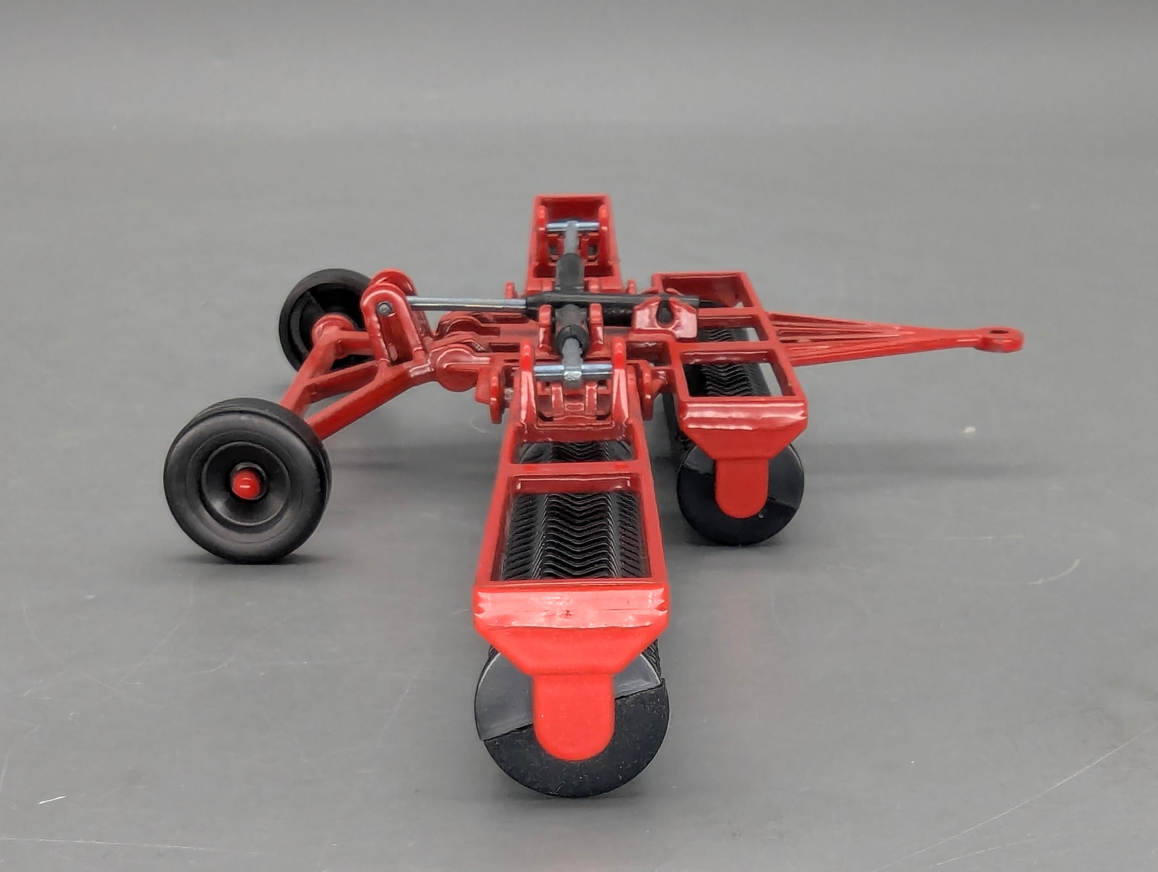 Landwirtschafts Modelle 1:32 Siku Farmer 2263 Cambridgewalze Rot OVP
