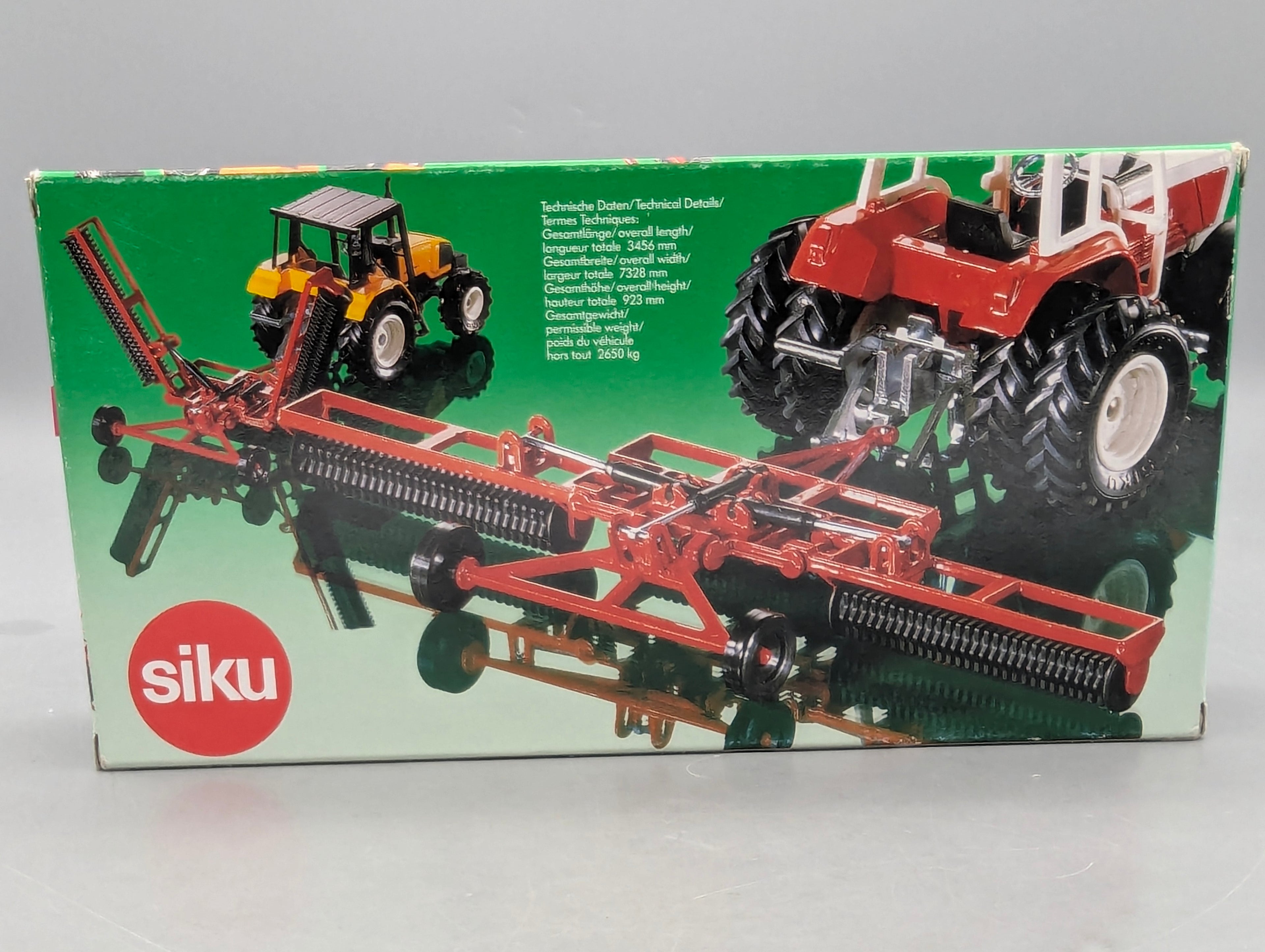 Landwirtschafts Modelle 1:32 Siku Farmer 2263 Cambridgewalze Rot OVP