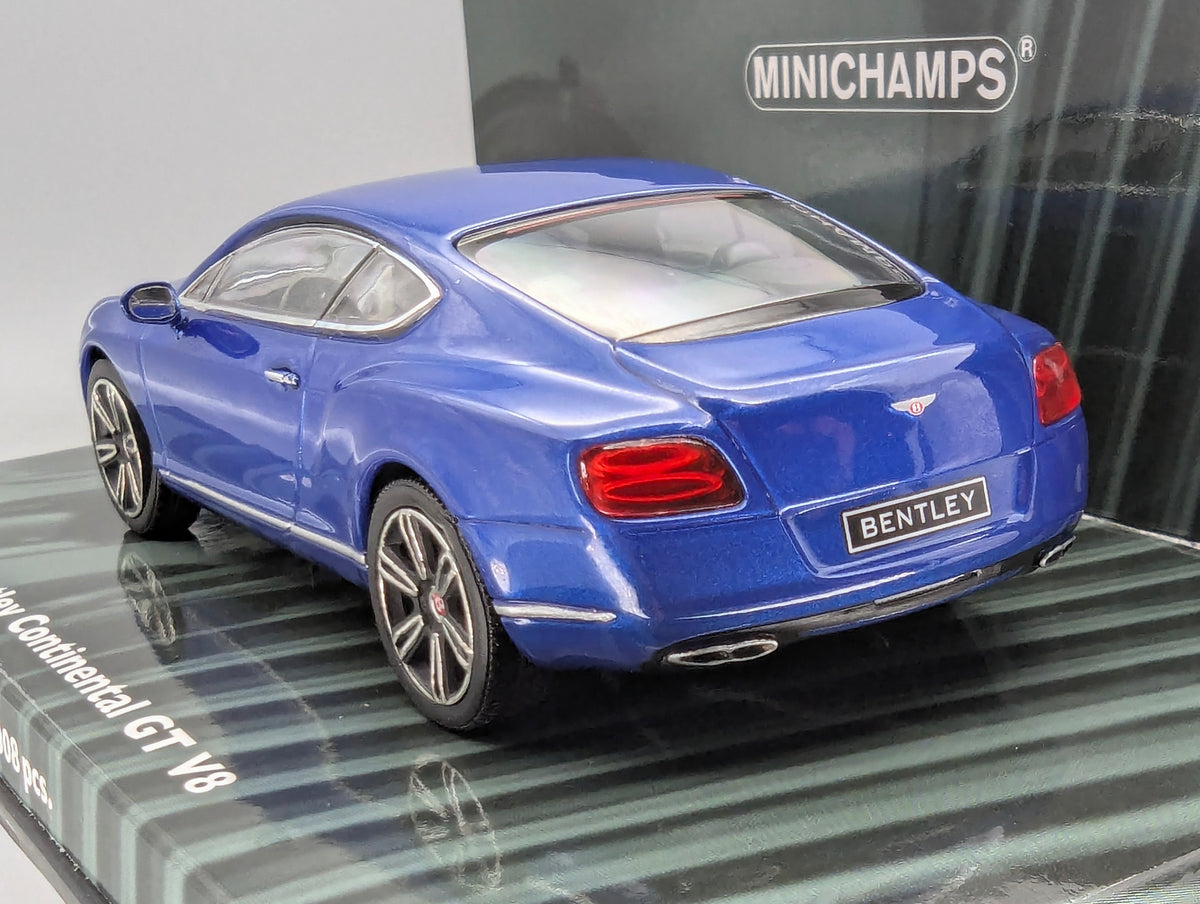 Modellautos 1:43 Minichamps Bentley Continental GT V8 2011 Blue Metallic mit OVP
