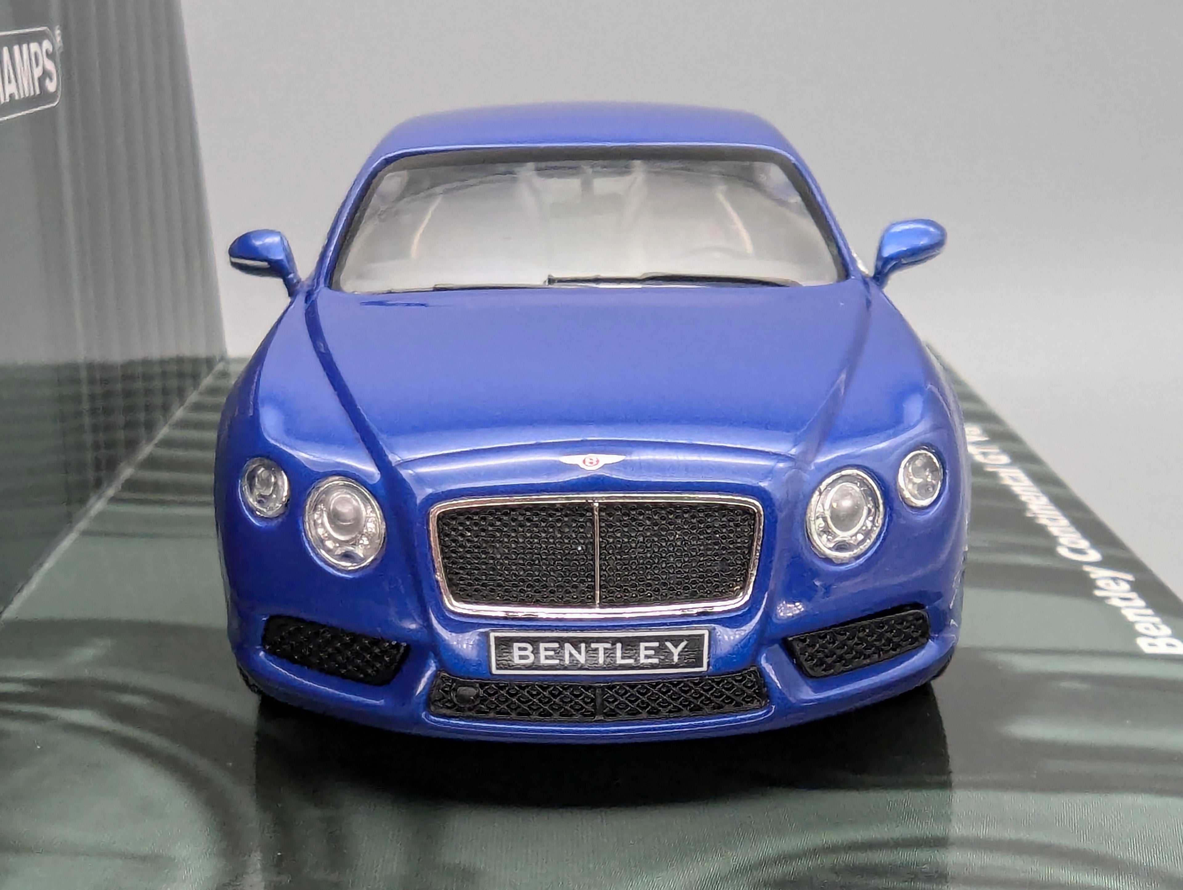 Coches en miniatura 1:43 Minichamps Mercedes Benz SL65 AMG Black Series Plata con embalaje original