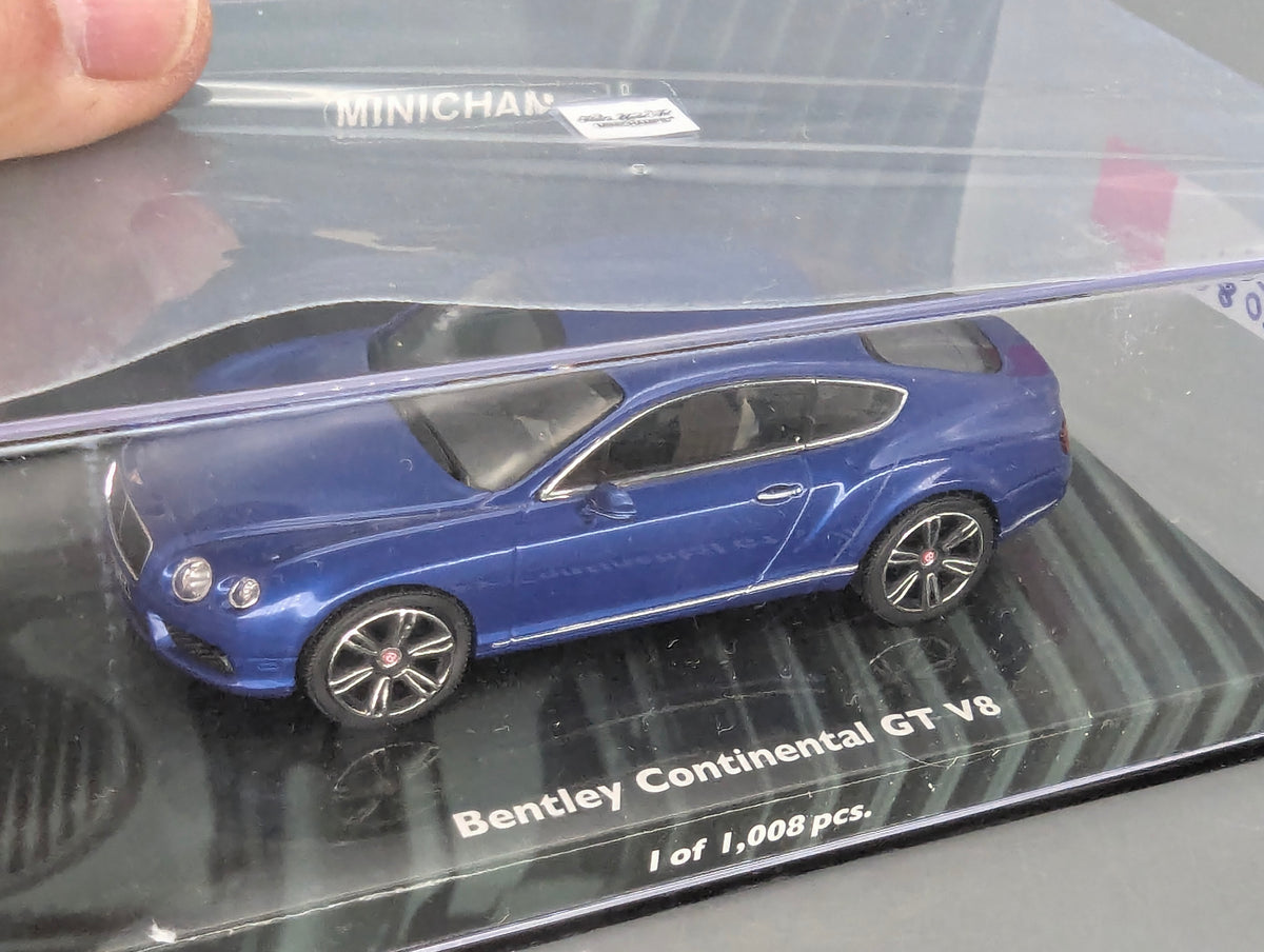 Modellautos 1:43 Minichamps Bentley Continental GT V8 2011 Blue Metallic mit OVP