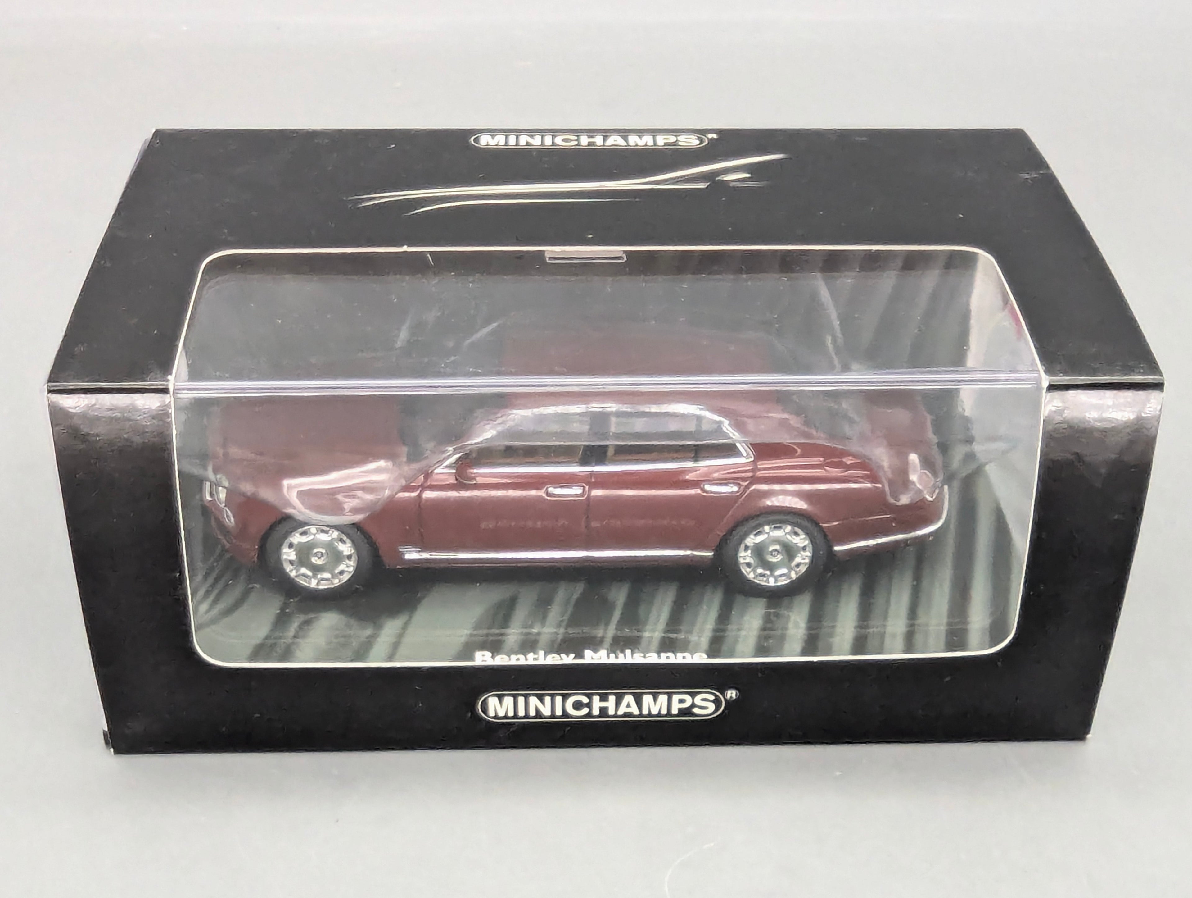 Modellautos 1:43 Minichamps Bentley Mulsanne 2010 Red Metallic mit OVP