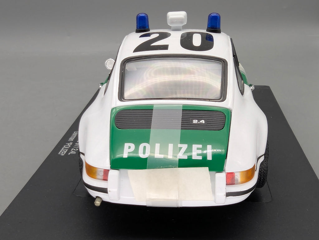 Modellautos 1:18 Universal Hobbies Porsche 911 Polizei OVP