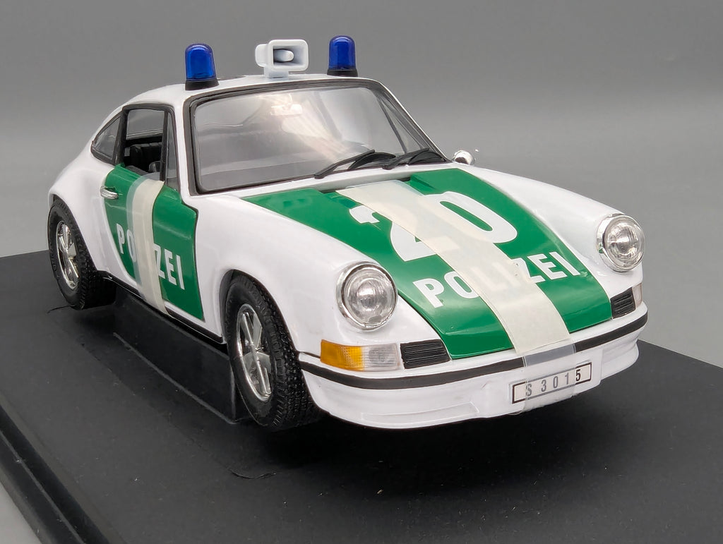 Modellautos 1:18 Universal Hobbies Porsche 911 Polizei OVP