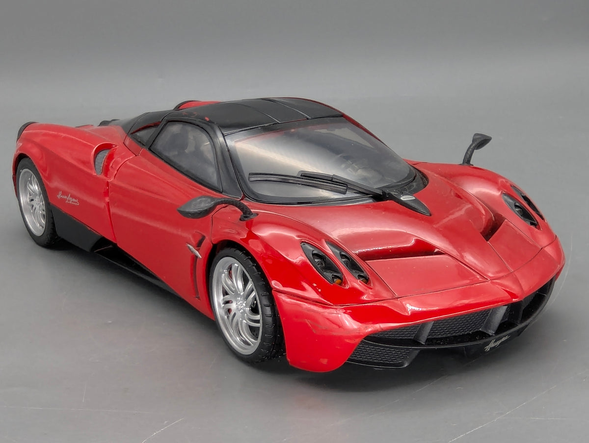 Modellautos 1:18 Motor Max Pagani Huayra Rot Schwarz mit OVP