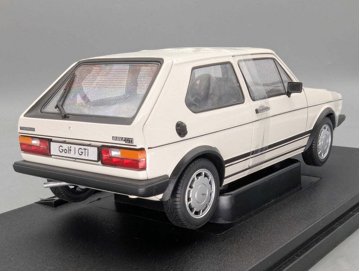 Modellautos 1:18 Welly Nex Volkswagen VW Golf 1 GTI mit OVP