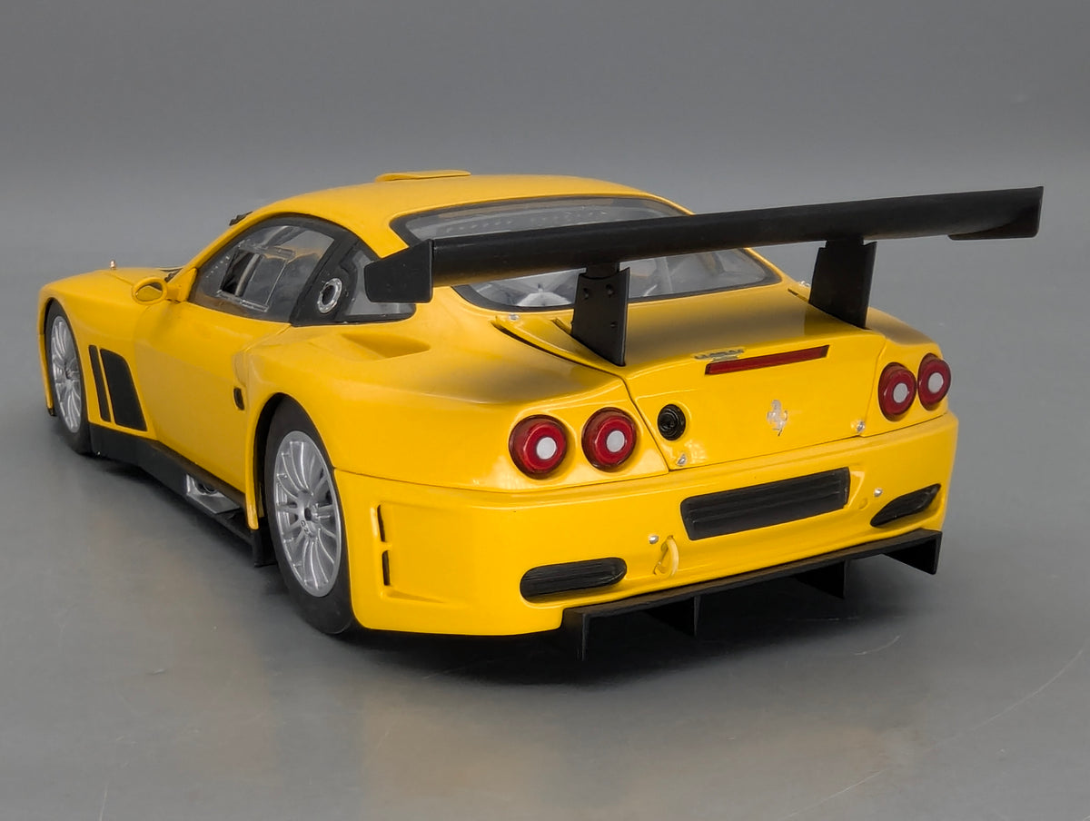Modellautos 1:18 Kyosho Ferrari 575 GTC 2004 Yellow mit OVP