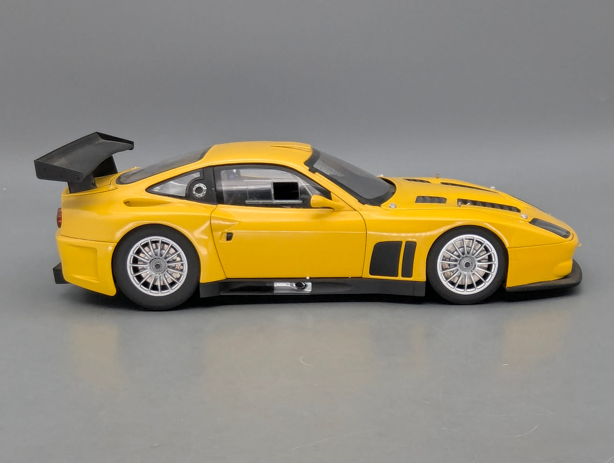 Modellautos 1:18 Kyosho Ferrari 575 GTC 2004 Yellow mit OVP