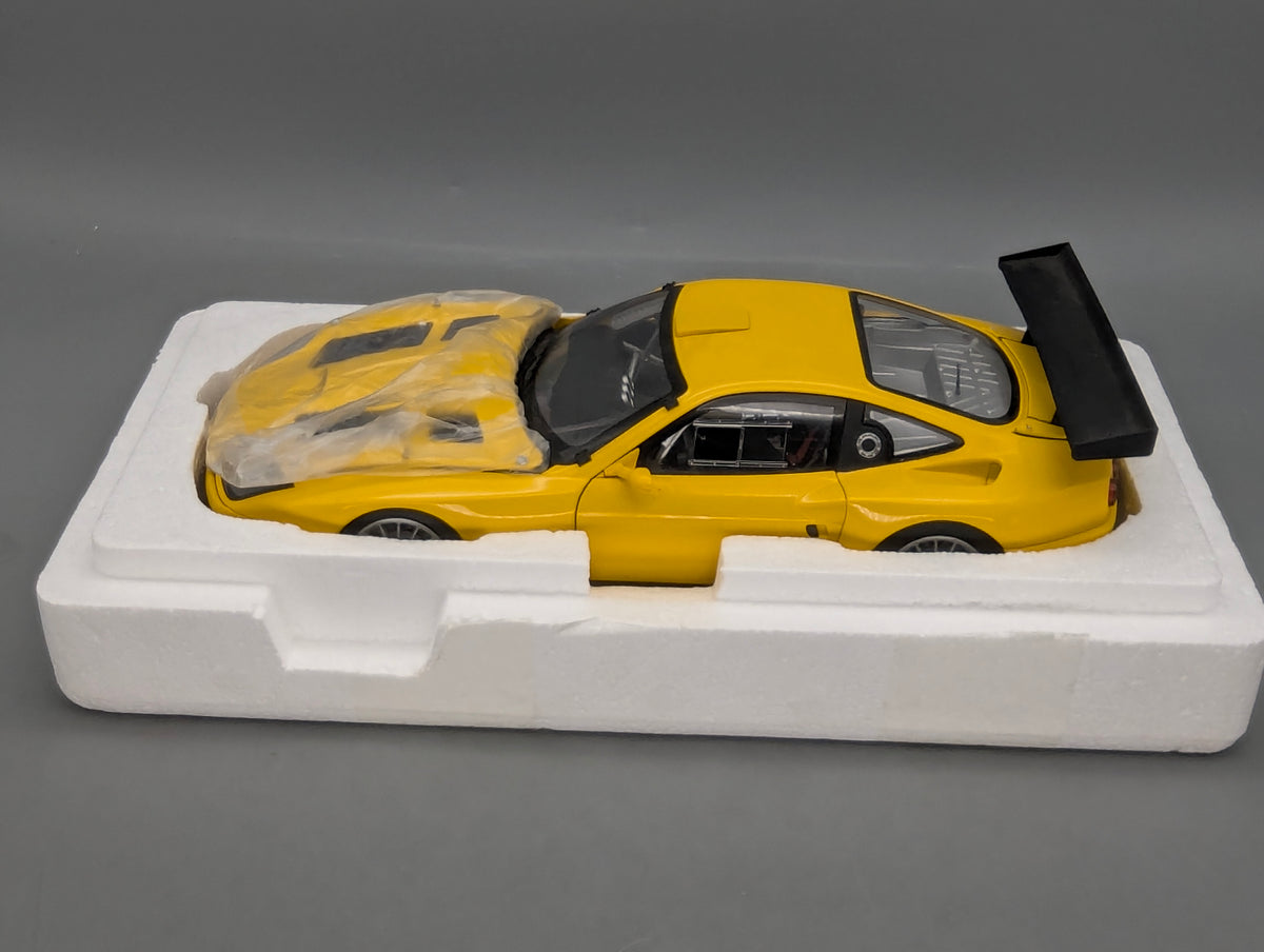 Modellautos 1:18 Kyosho Ferrari 575 GTC 2004 Yellow mit OVP