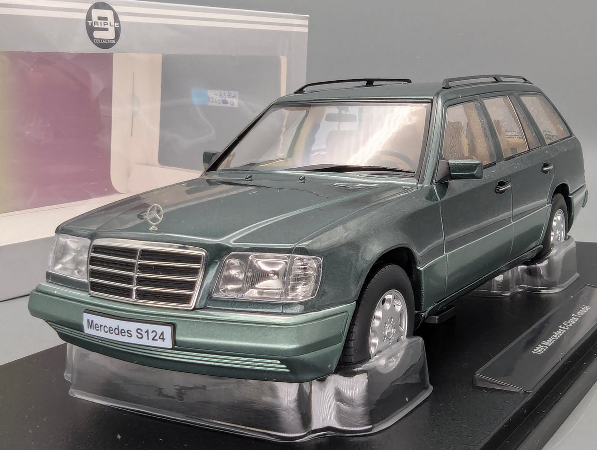 Modellautos 1:18 Triple 9 Mercedes Benz E-Klasse T-Modell S124 E 300 Turbodiesel Malachitgrün OVP