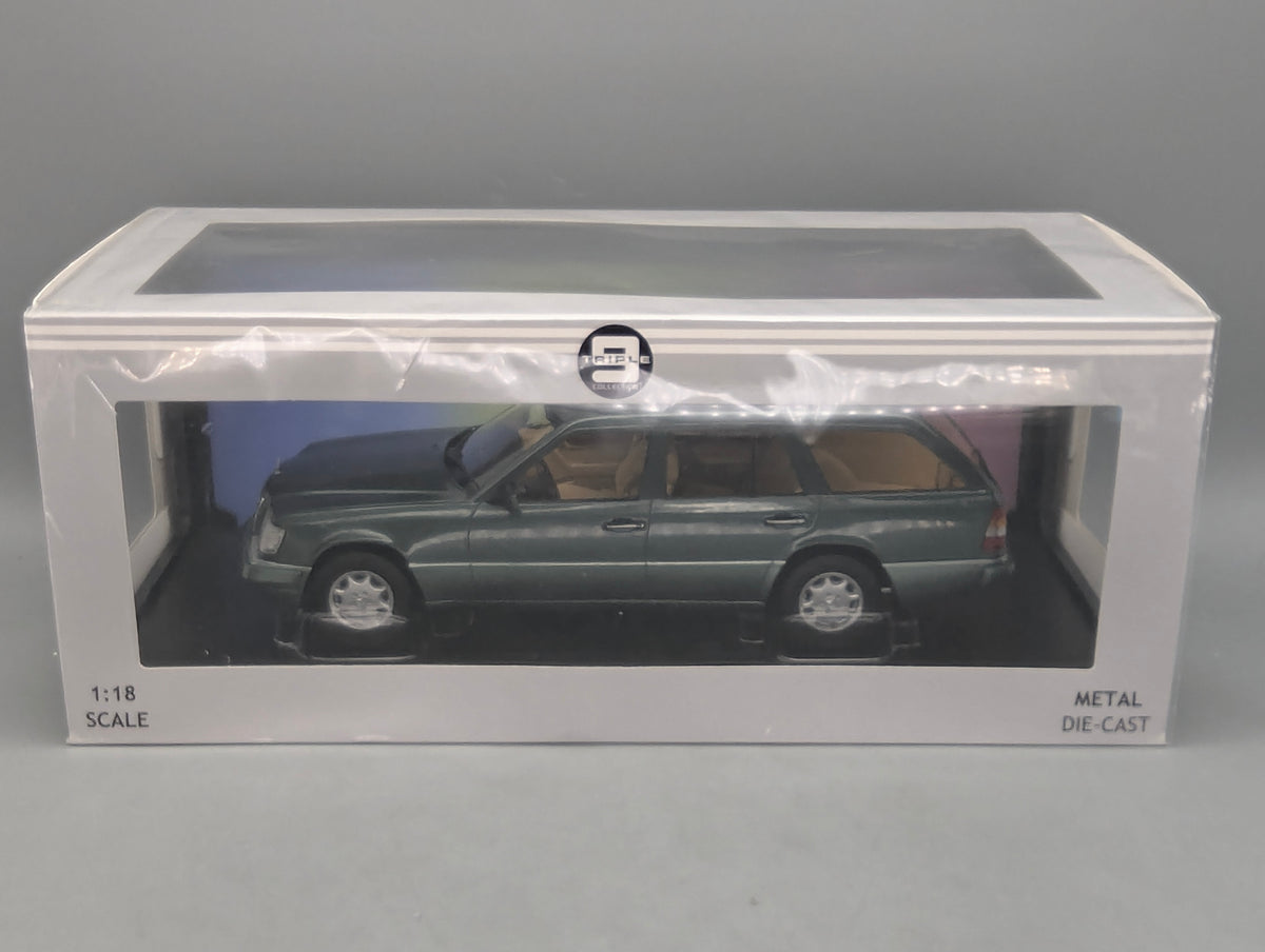 Modellautos 1:18 Triple 9 Mercedes Benz E-Klasse T-Modell S124 E 300 Turbodiesel Malachitgrün OVP