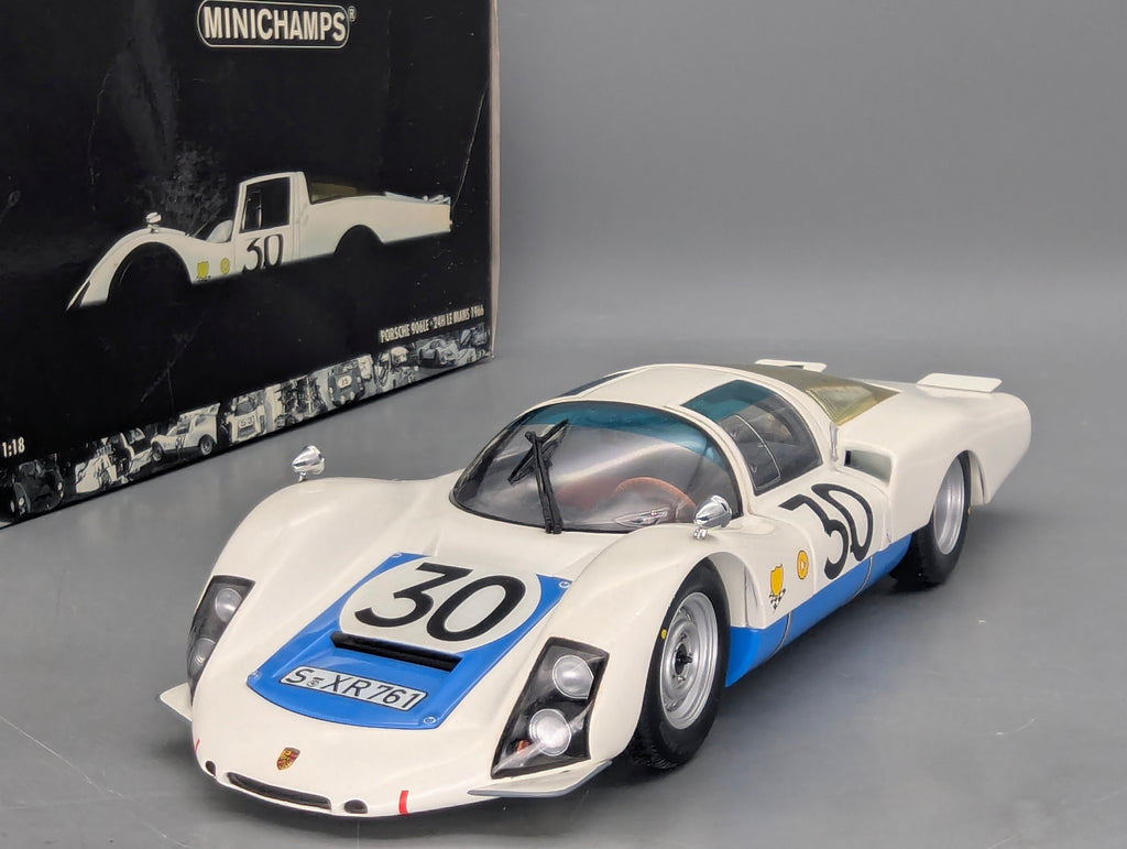 Modellautos 1:18 Minichamps Porsche 906LE 24h Le Mans 1966 #30 mit OVP