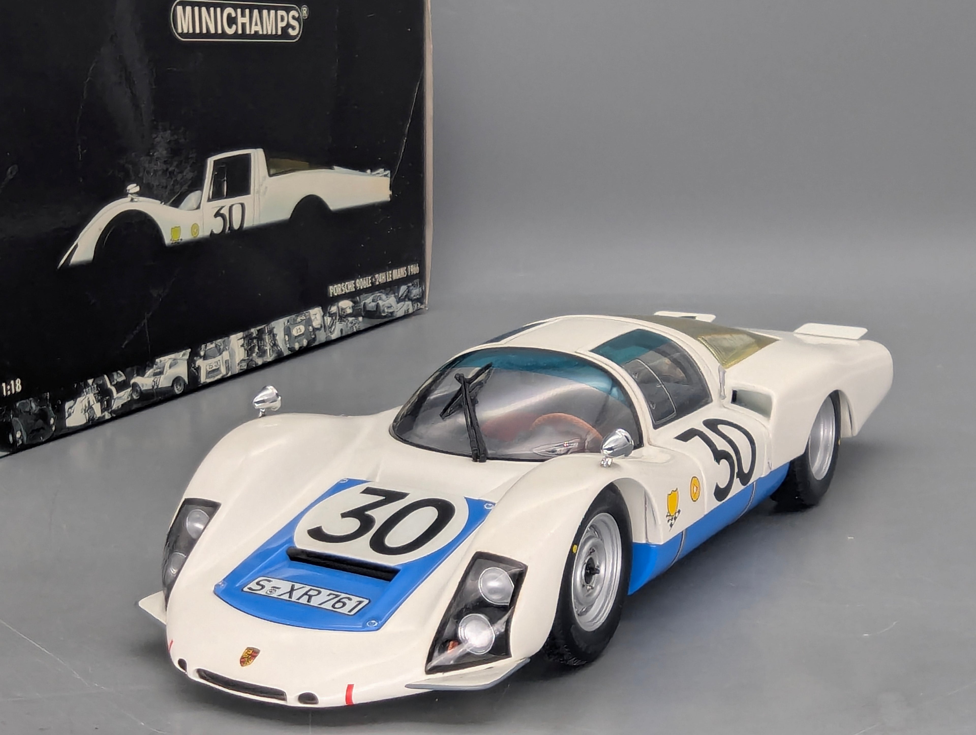 Modellautos 1:18 Minichamps Porsche 906LE 24h Le Mans 1966 #30 mit OVP