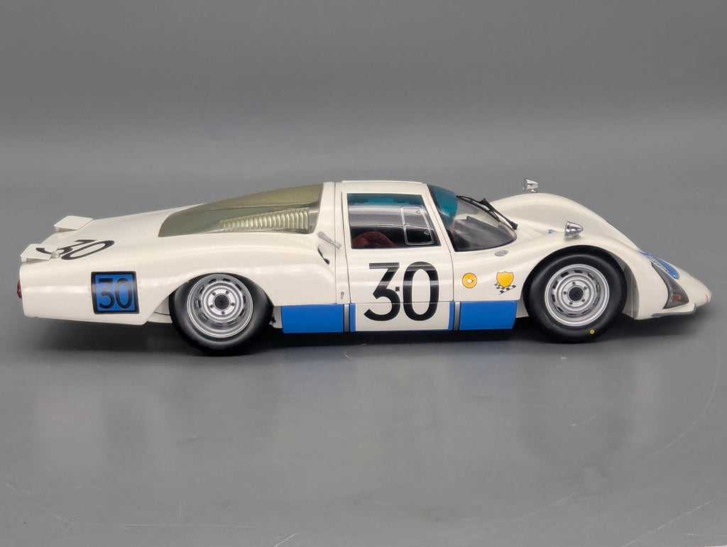 Modellautos 1:18 Minichamps Porsche 906LE 24h Le Mans 1966 #30 mit OVP