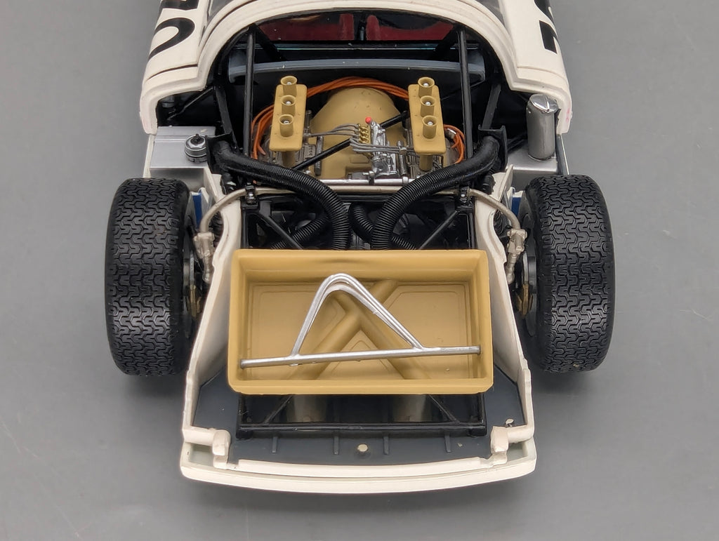 Modellautos 1:18 Minichamps Porsche 906LE 24h Le Mans 1966 #30 mit OVP