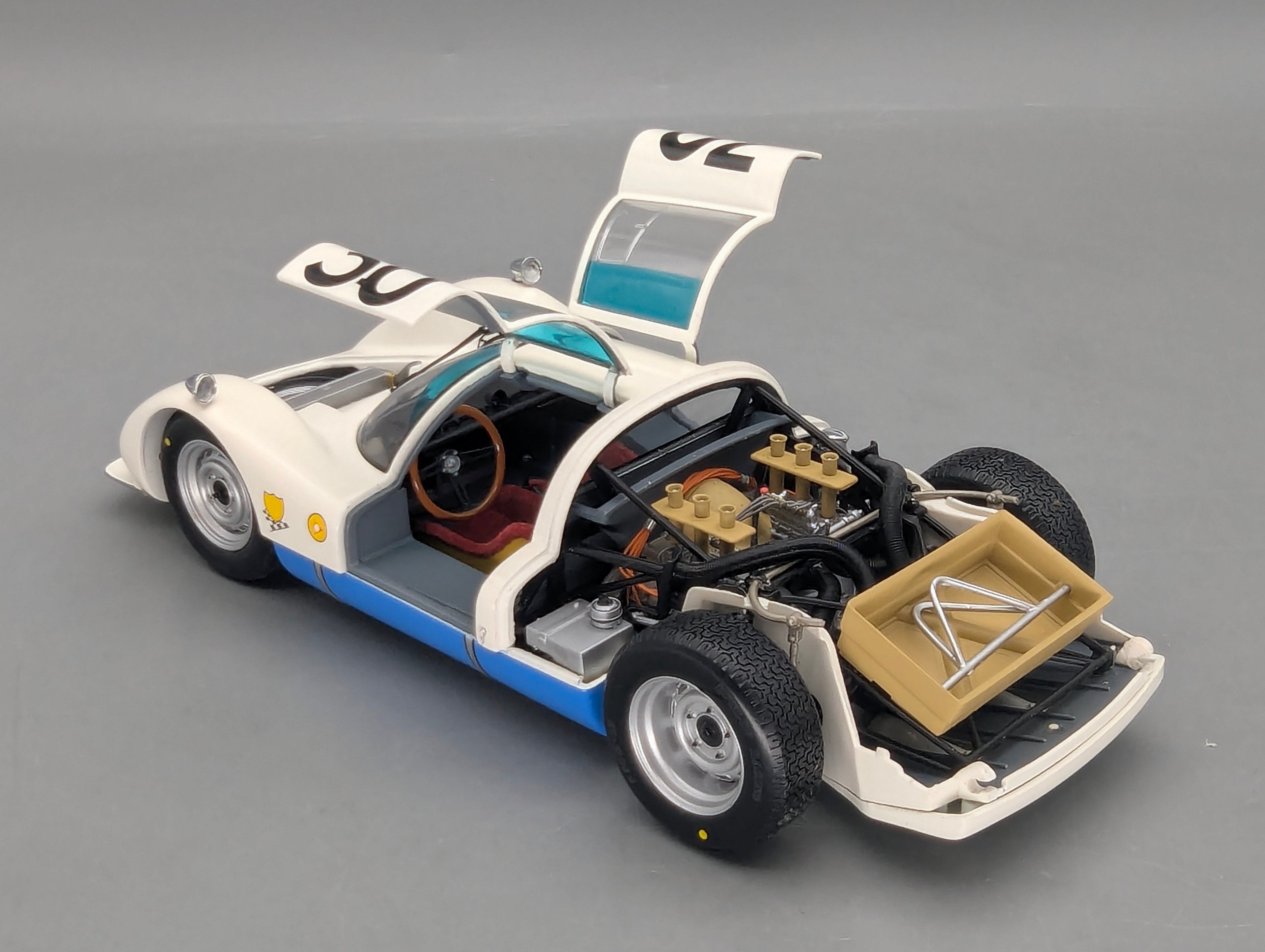 Modellautos 1:18 Minichamps Porsche 906LE 24h Le Mans 1966 #30 mit OVP