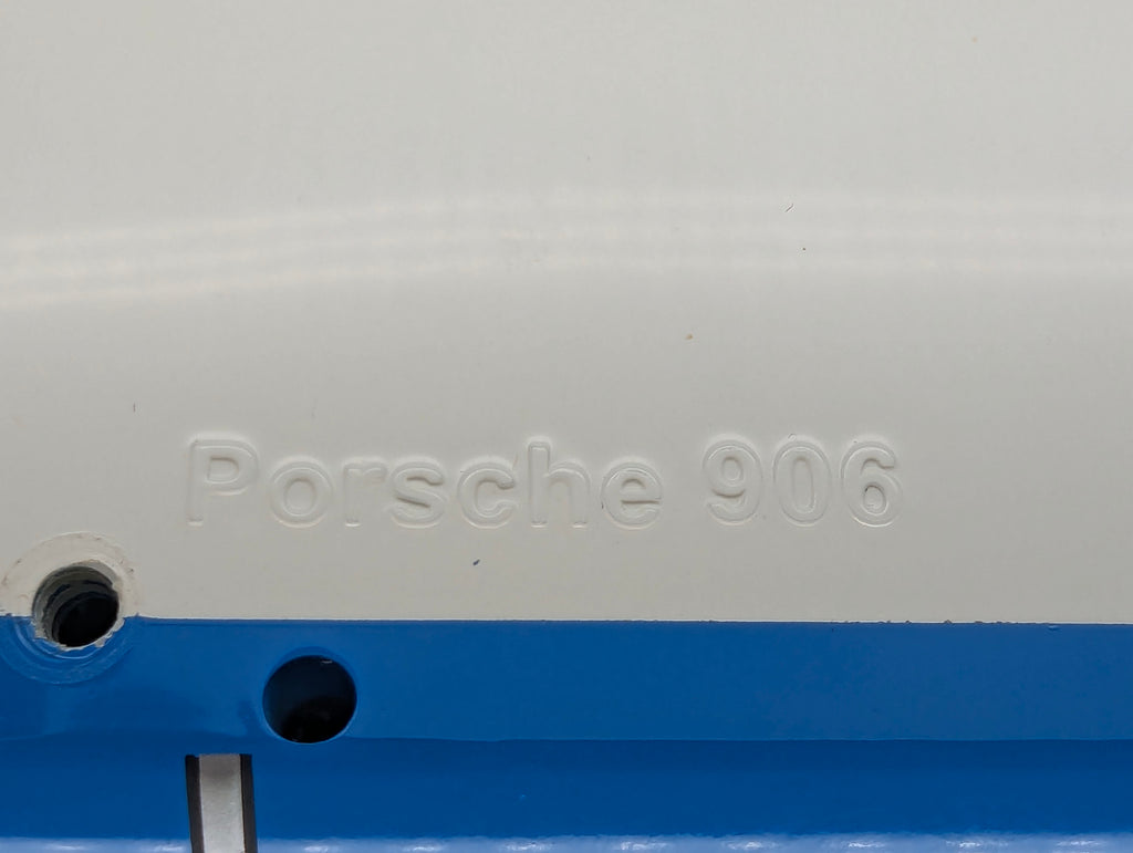 Modellautos 1:18 Minichamps Porsche 906LE 24h Le Mans 1966 #30 mit OVP