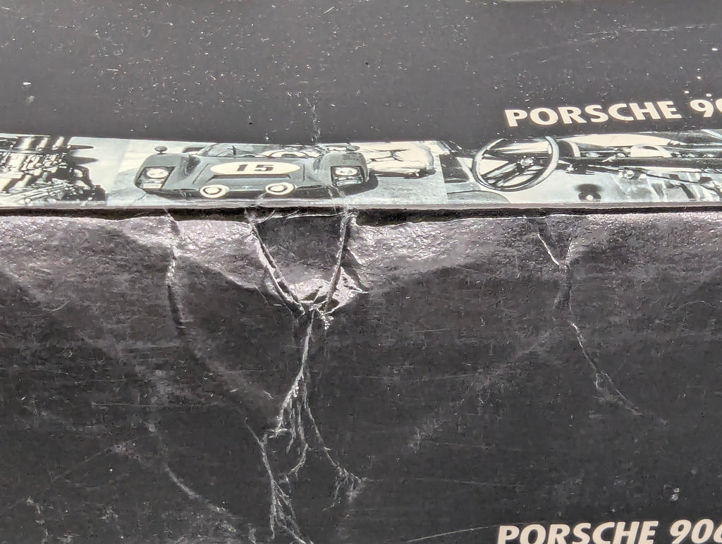 Modellautos 1:18 Minichamps Porsche 906LE 24h Le Mans 1966 #30 mit OVP