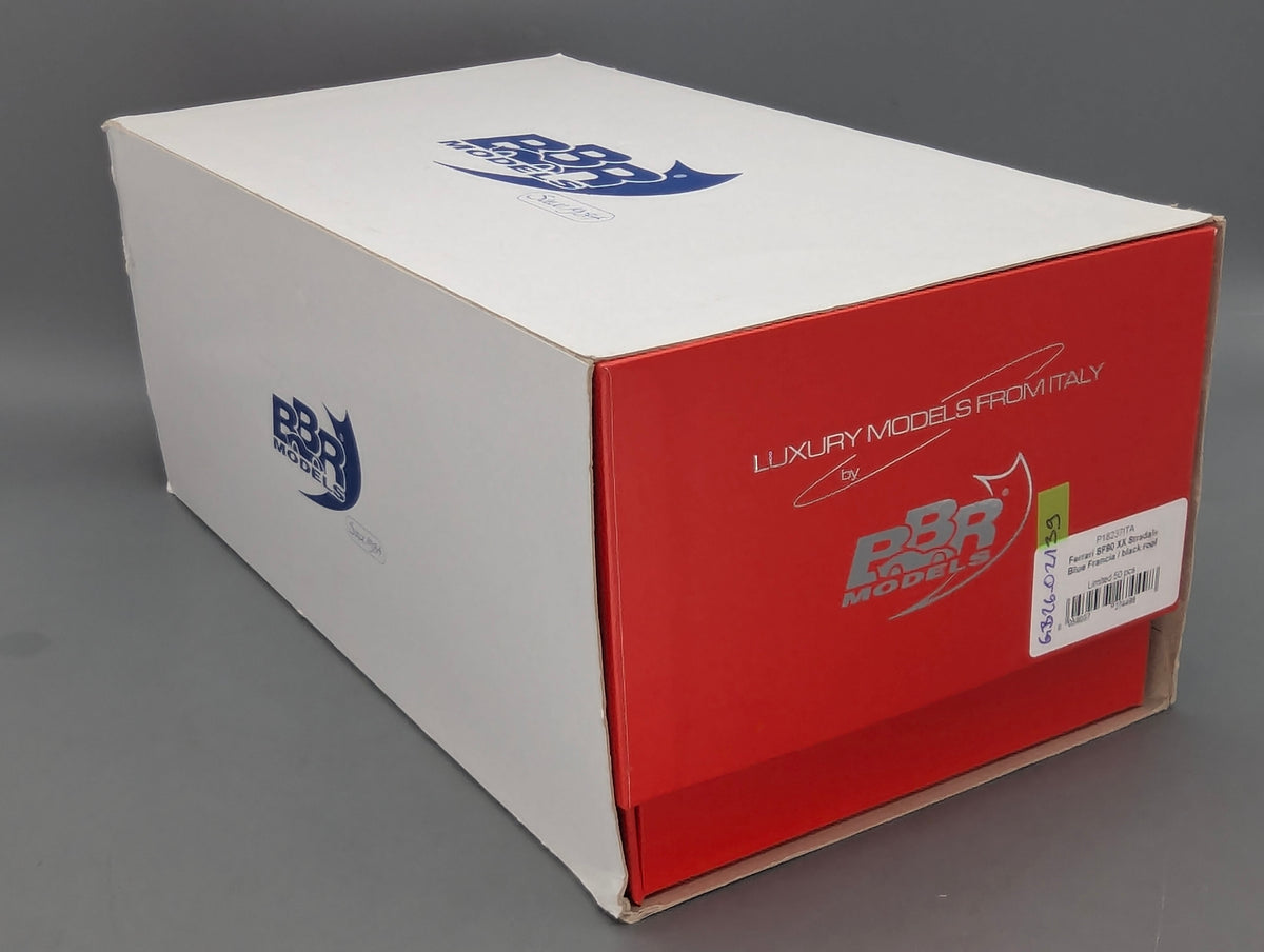 Modellautos 1:18 BBR Ferrari SF90XX Stradale Blue Francia Black Roof Ltd 11/50 Lederplatte OVP