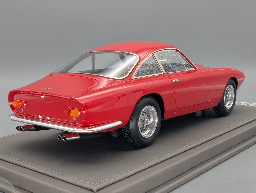 Modellautos 1:18 BBR Ferrari 250 GT Lusso S/N 4335 GT 1963 Rot Ltd 01/36 mit Lederplatte Vitrine OVP