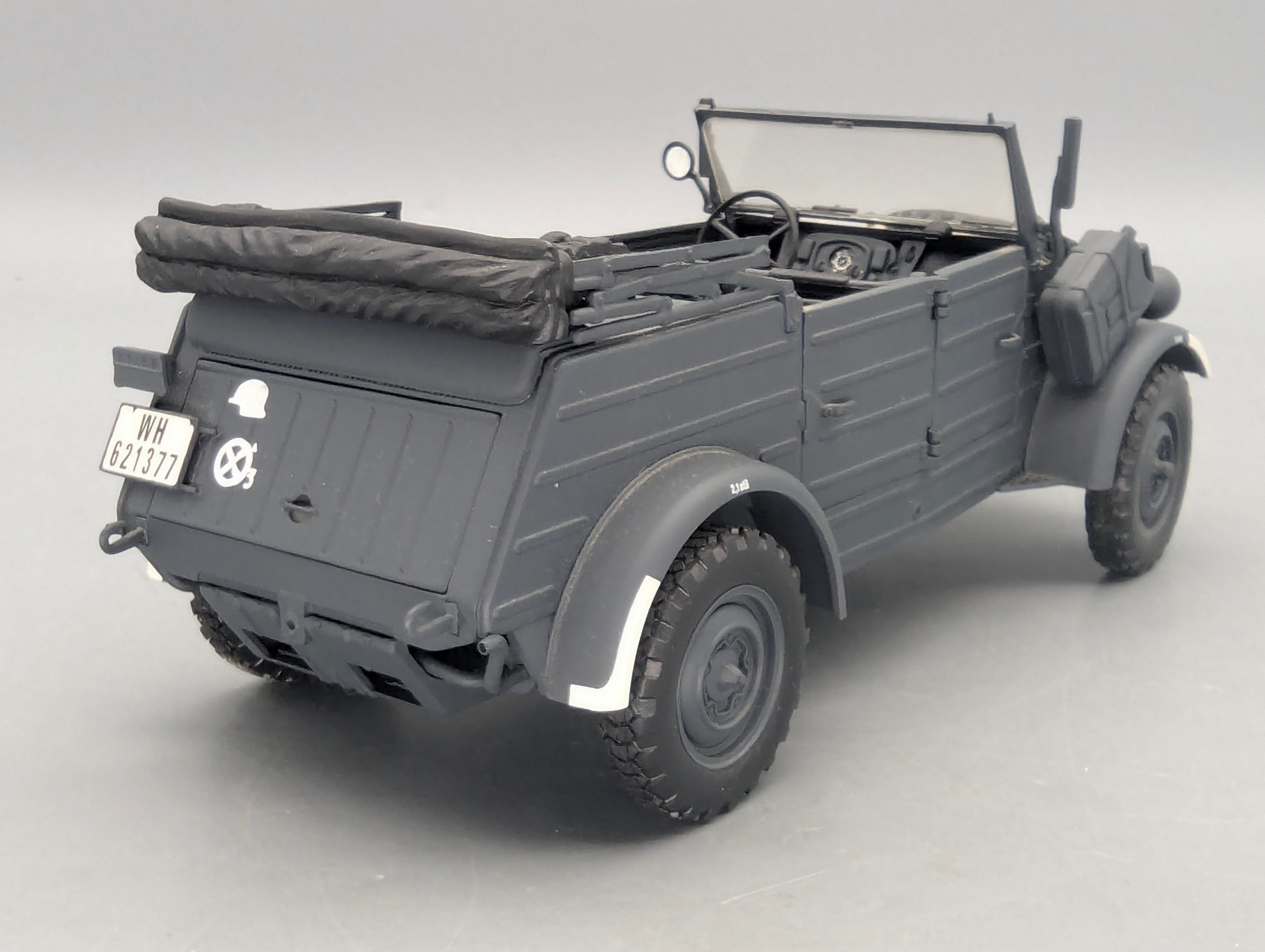 Modellautos 1:18 Minichamps Volkswagen VW Type 82 Kübelwagen 1941 mit OVP