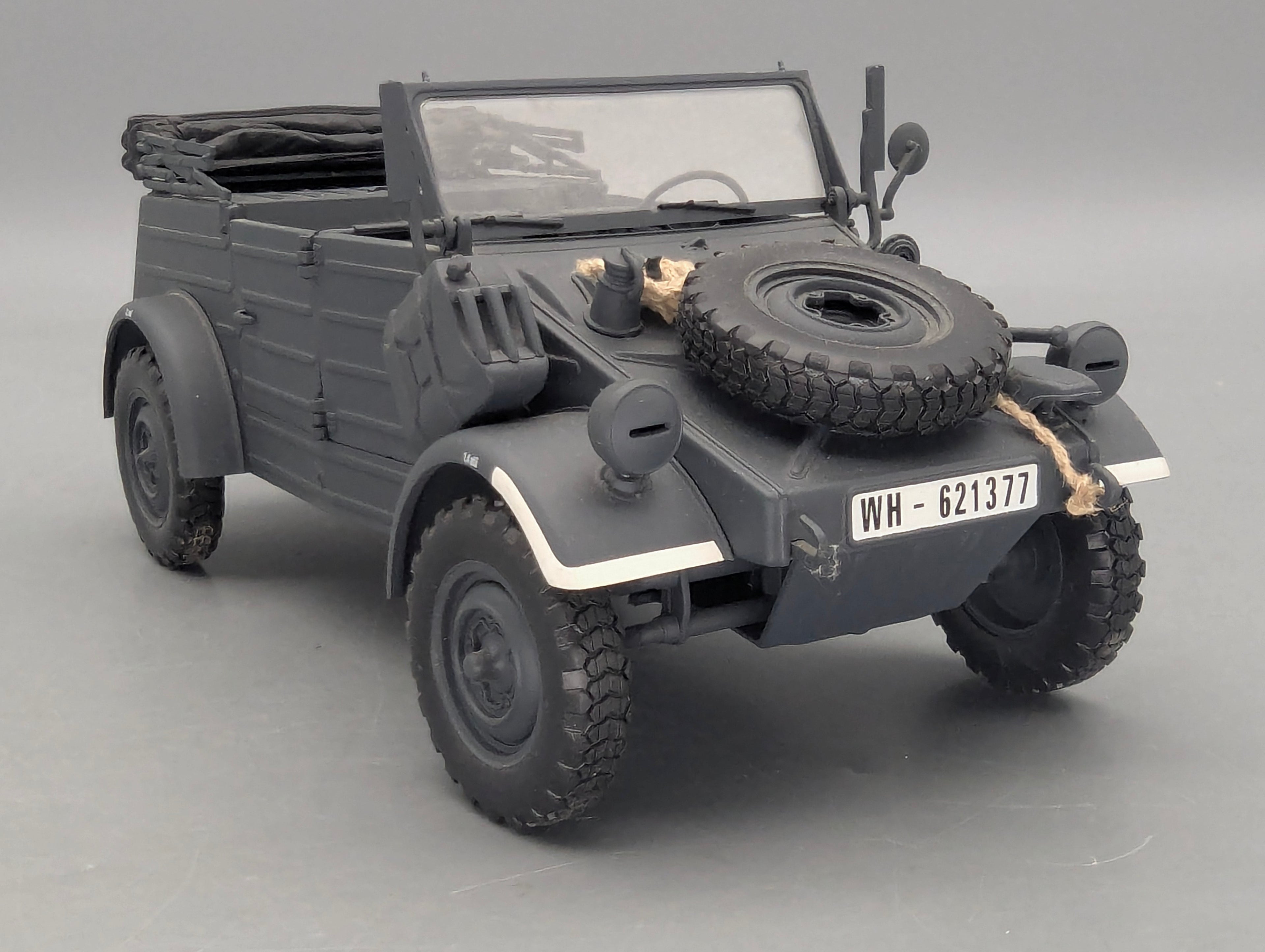 Modellautos 1:18 Minichamps Volkswagen VW Type 82 Kübelwagen 1941 mit OVP