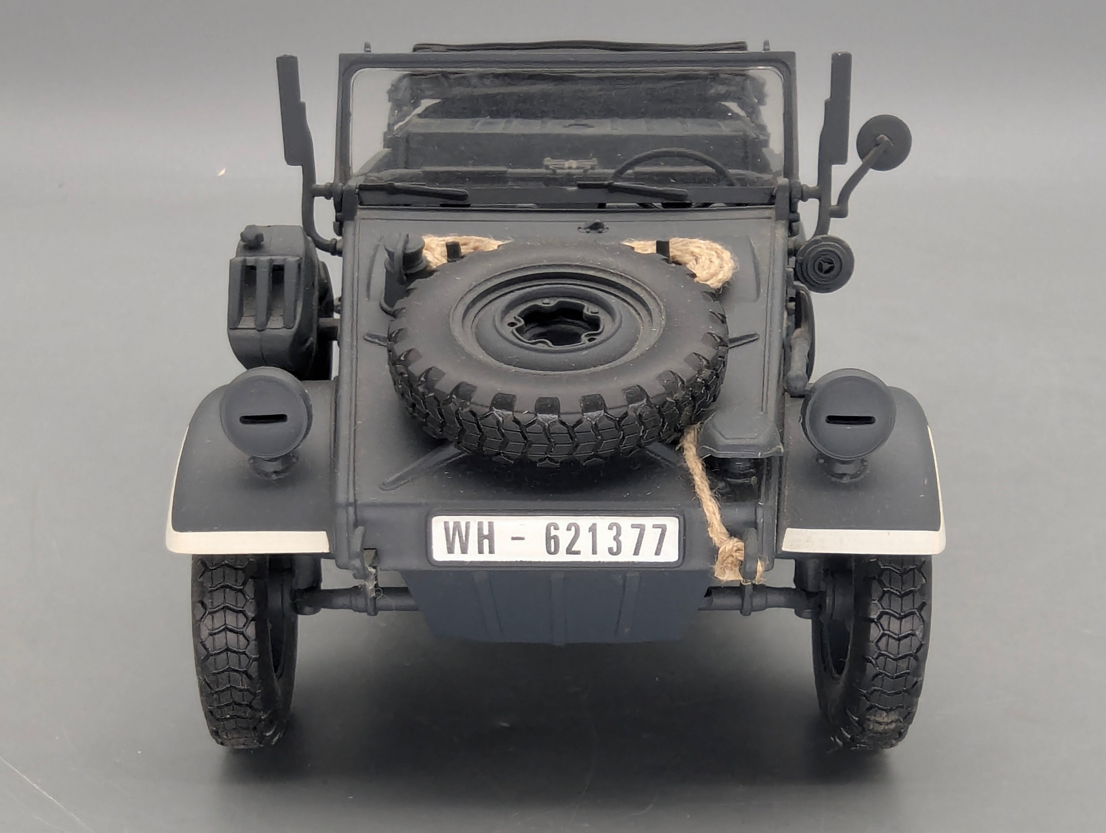 Modellautos 1:18 Minichamps Volkswagen VW Type 82 Kübelwagen 1941 mit OVP