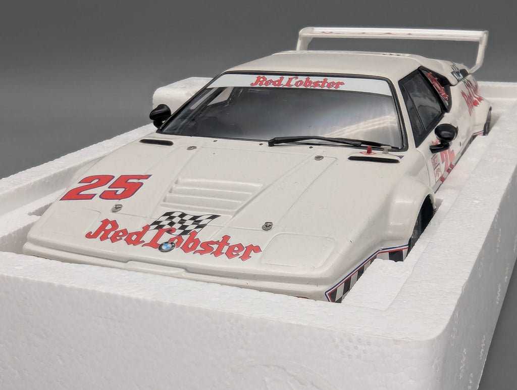 Model Cars 1:43 Minichamps Mercedes Benz SL65 AMG Black Series Silver with original packaging