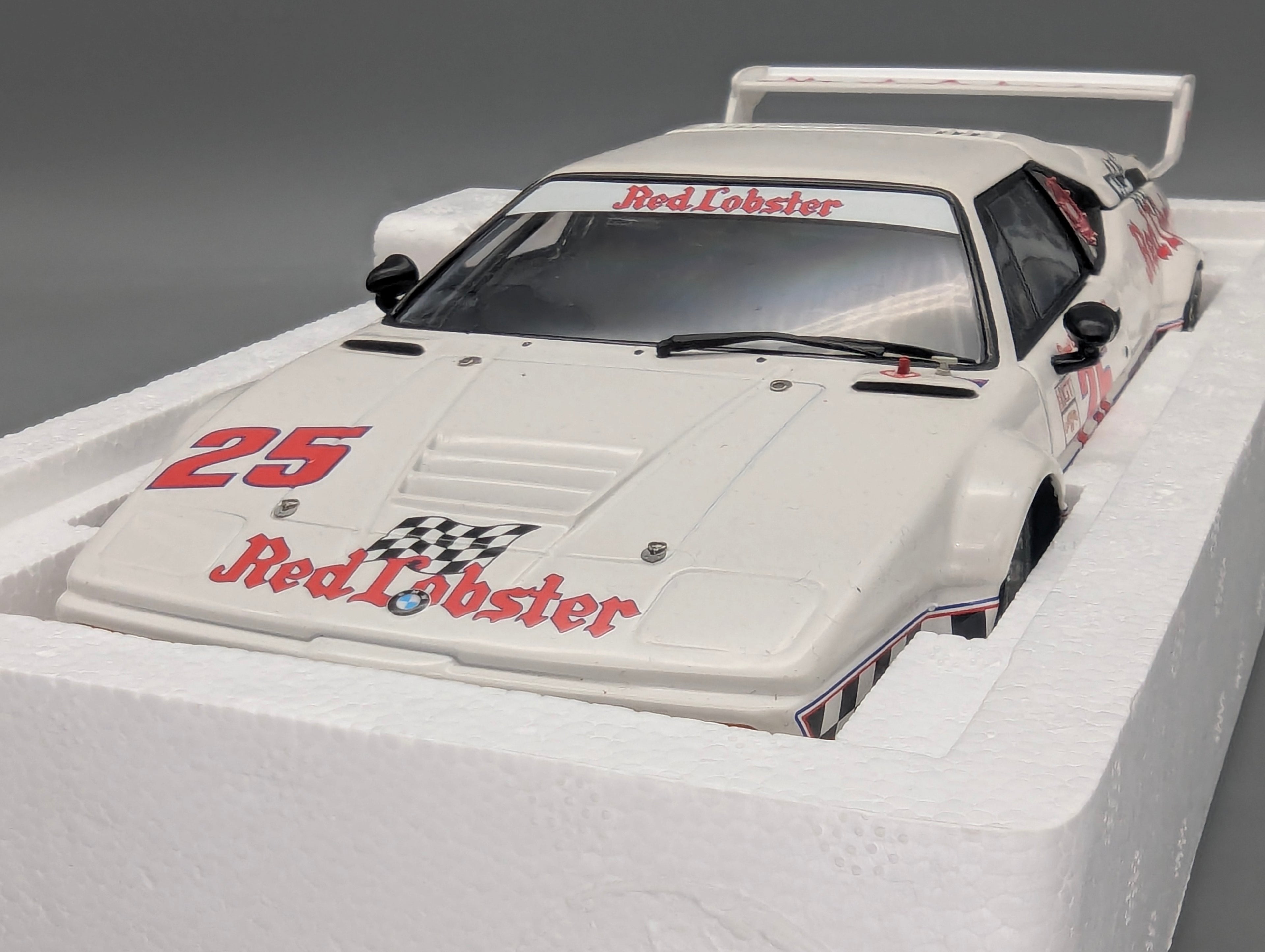 Model Cars 1:43 Minichamps Mercedes Benz SL65 AMG Black Series Silver with original packaging