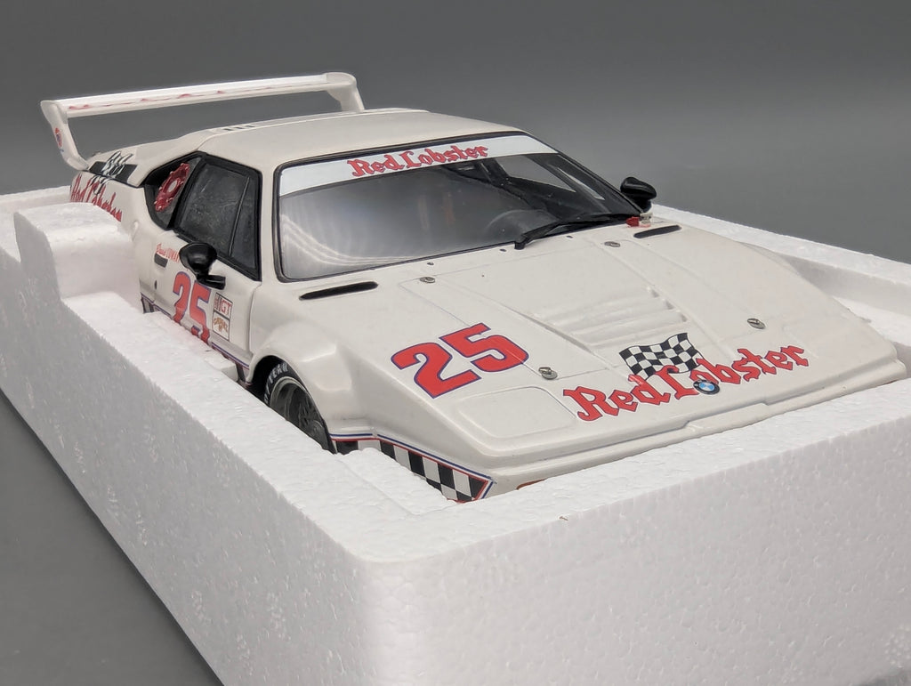 Model Cars 1:43 Minichamps Mercedes Benz SL65 AMG Black Series Silver with original packaging