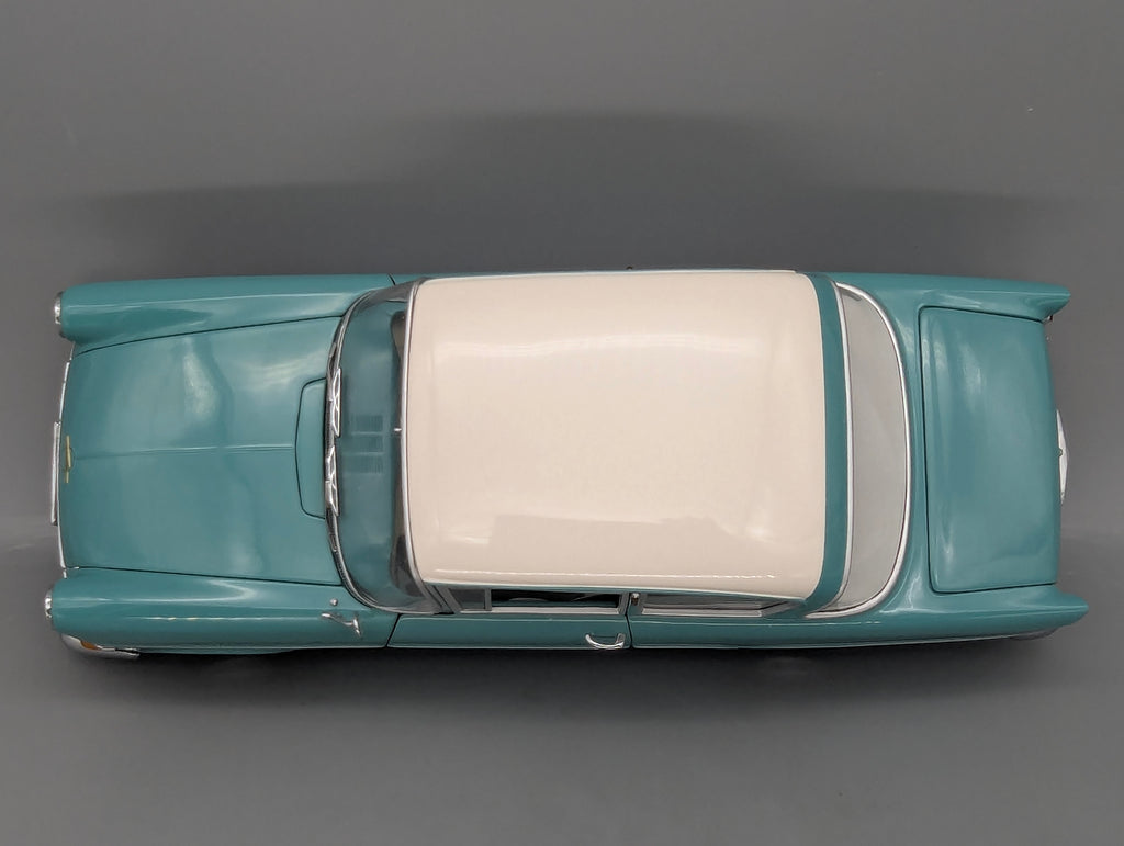 Model Cars 1:43 Minichamps Mercedes Benz SL65 AMG Black Series Silver with original packaging