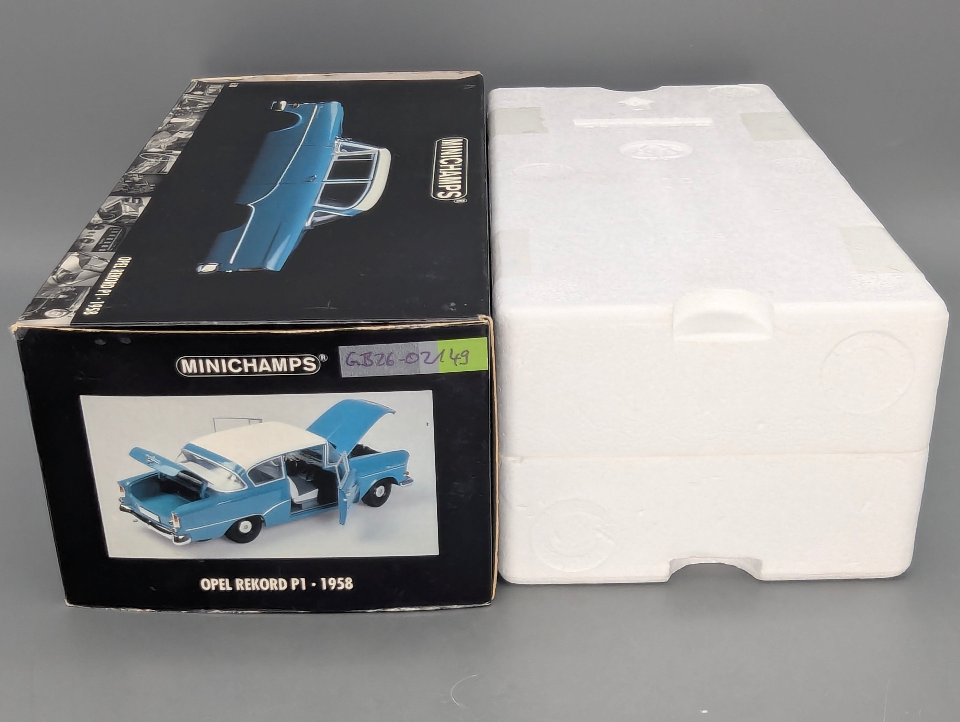 Model Cars 1:43 Minichamps Mercedes Benz SL65 AMG Black Series Silver with original packaging