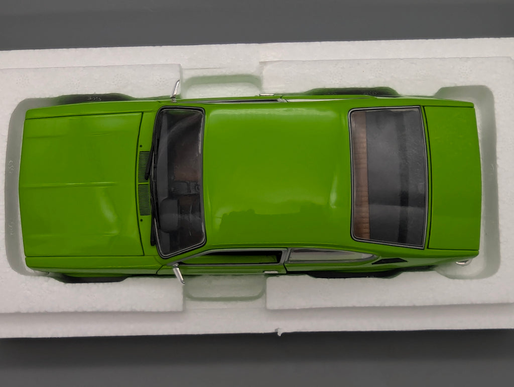 Modellautos 1:18 Minichamps Opel Kadett C Coupe 1976 Grün mit OVP