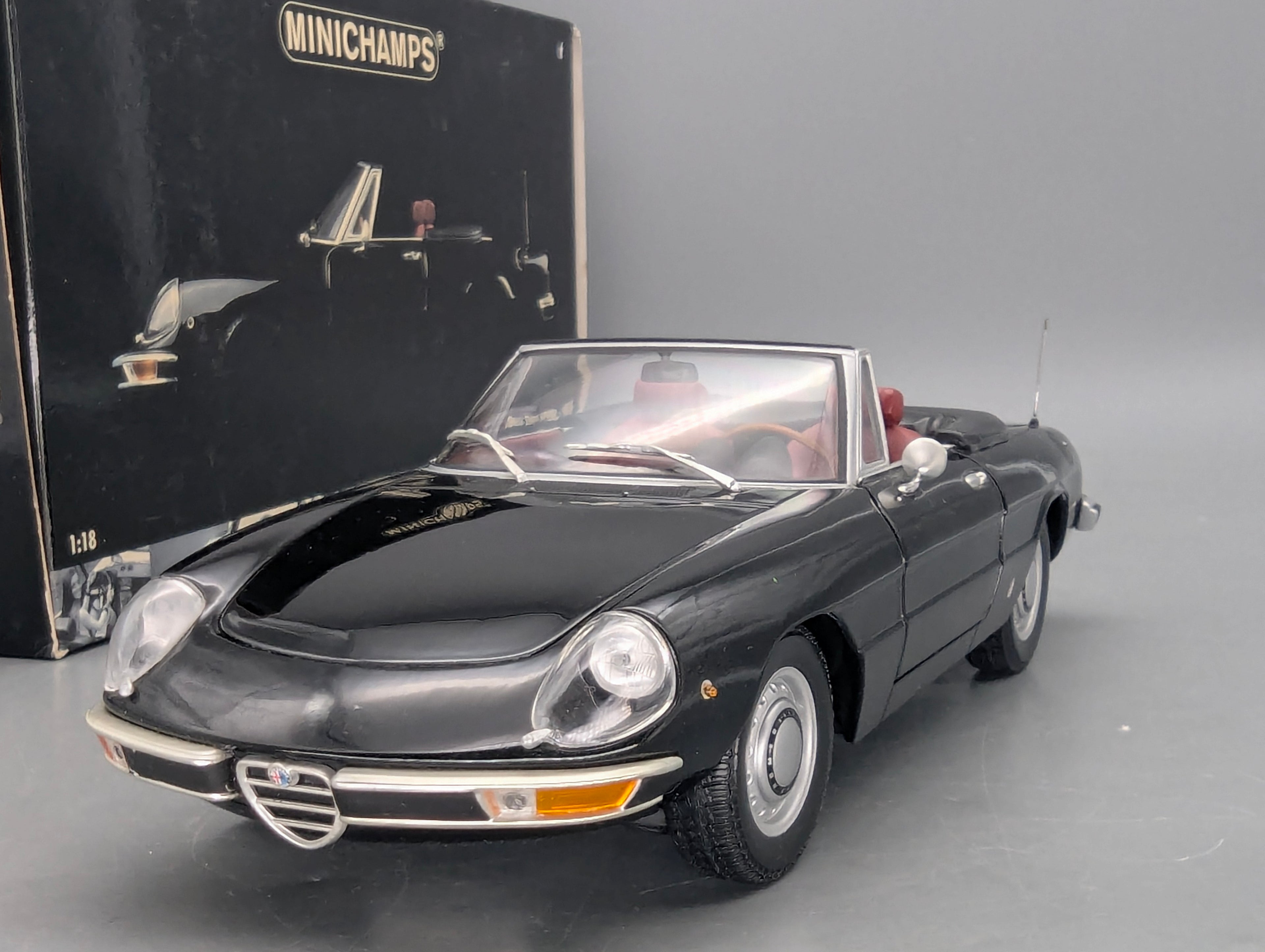 Coches en miniatura 1:43 Minichamps Mercedes Benz SL65 AMG Black Series Plata con embalaje original