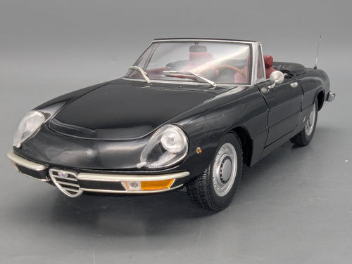 Modellautos 1:18 Minichamps Alfa Romeo 2000 Spider 1970 Schwarz mit OVP