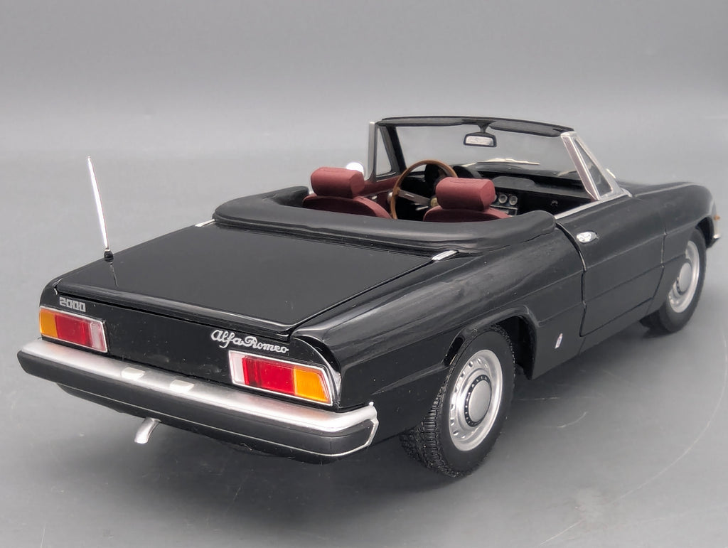 Coches en miniatura 1:43 Minichamps Mercedes Benz SL65 AMG Black Series Plata con embalaje original