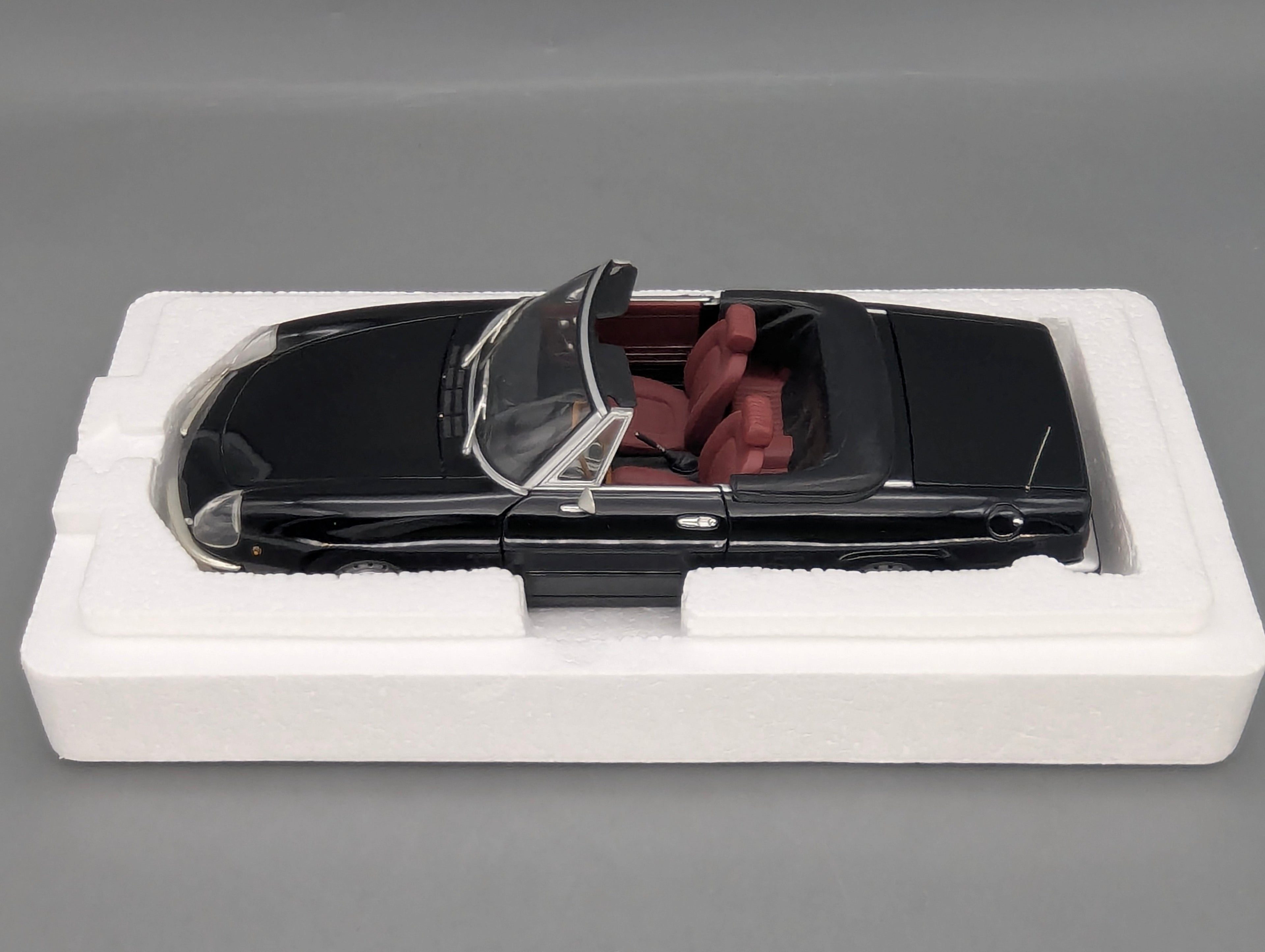 Coches en miniatura 1:43 Minichamps Mercedes Benz SL65 AMG Black Series Plata con embalaje original