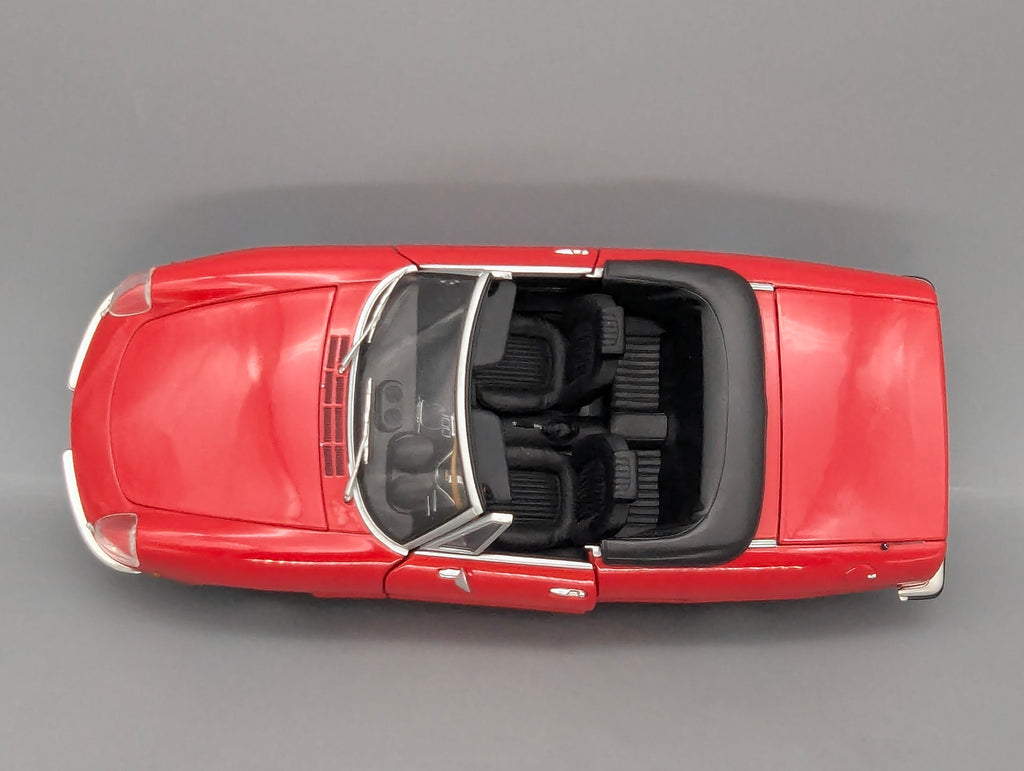Modellautos 1:18 Minichamps Alfa Romeo 2000 Spider 1970 Rot mit OVP