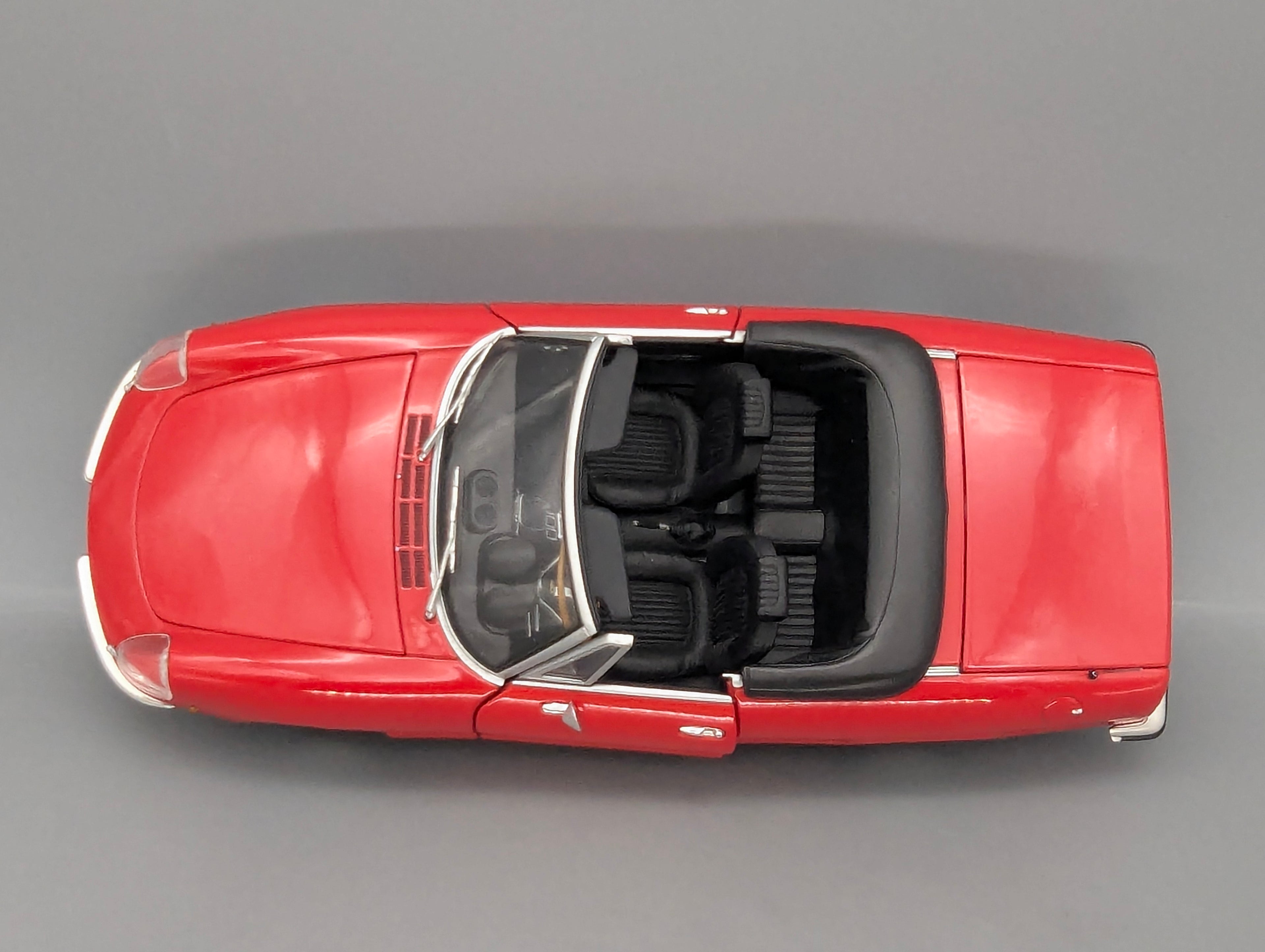 Modellautos 1:18 Minichamps Alfa Romeo 2000 Spider 1970 Rot mit OVP
