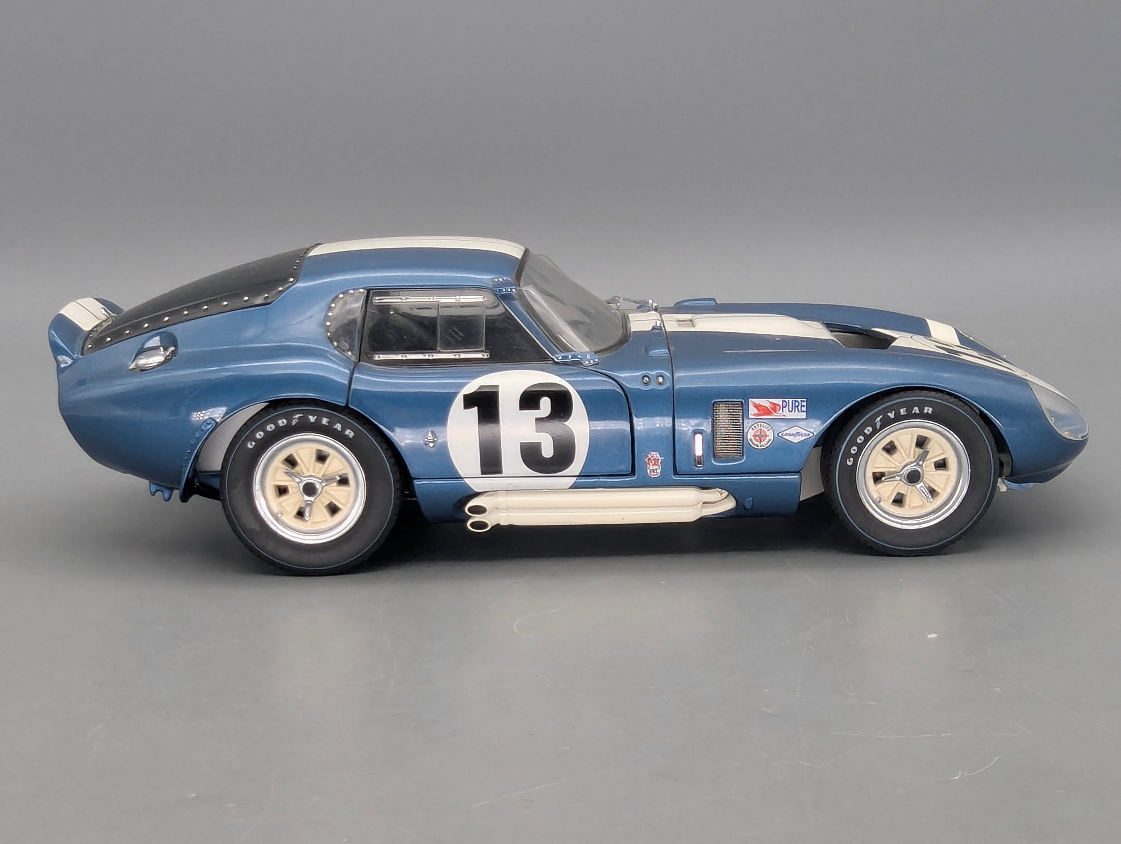 Coches en miniatura 1:43 Minichamps Mercedes Benz SL65 AMG Black Series Plata con embalaje original