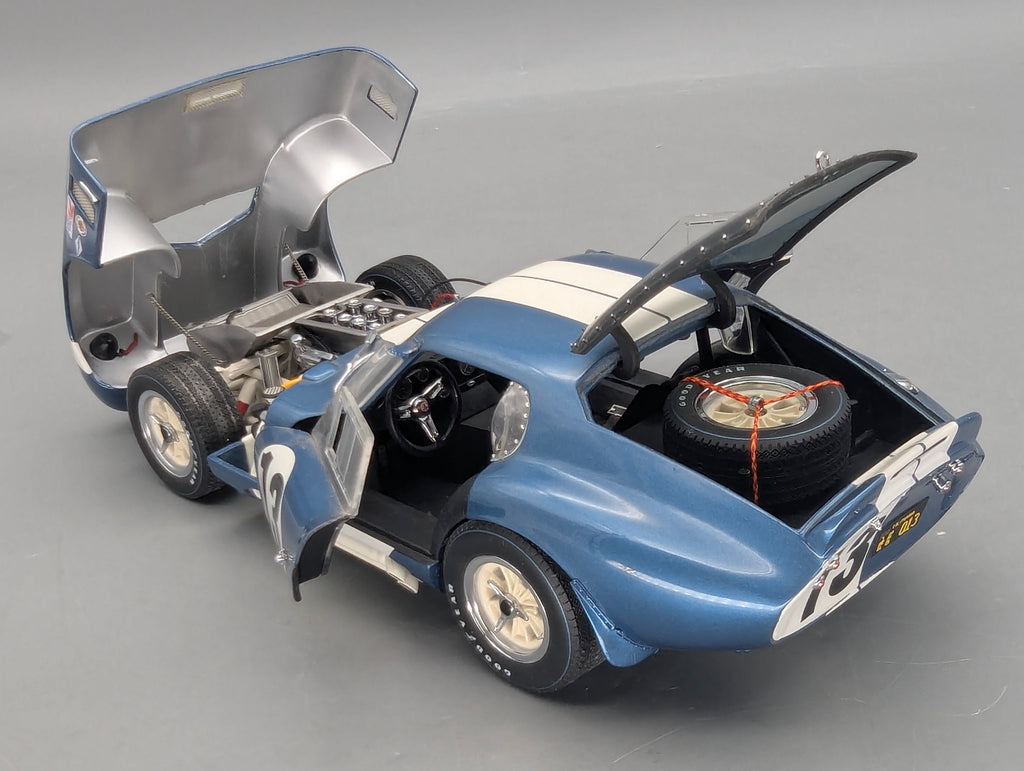 Coches en miniatura 1:43 Minichamps Mercedes Benz SL65 AMG Black Series Plata con embalaje original