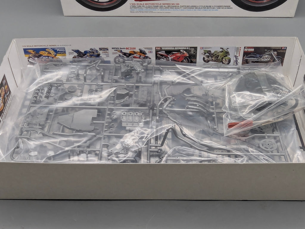 Motorrad Modell Bausatz 1:12 Tamiya Yamaha YZR-M1 '04 mit OVP