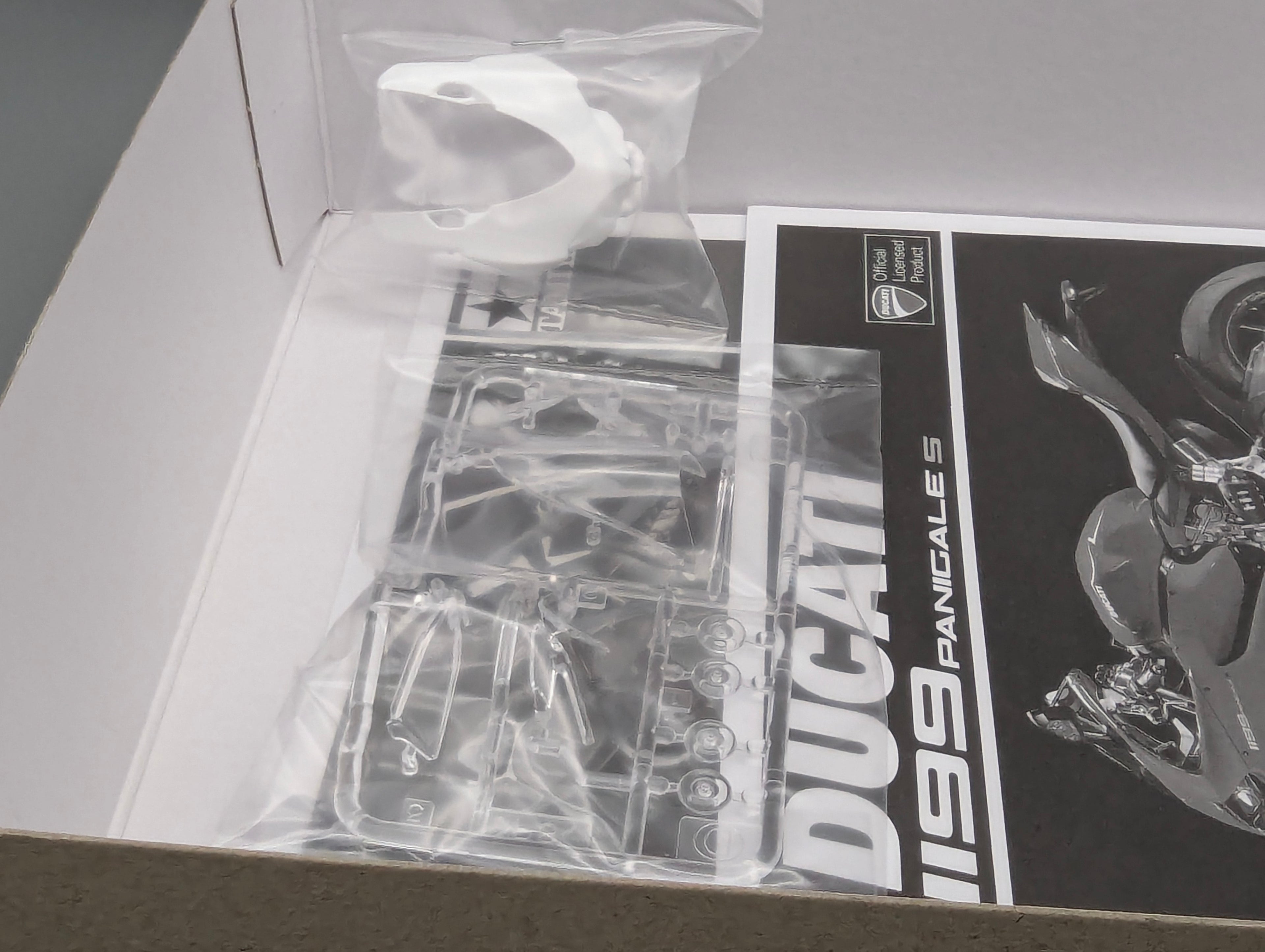 Motorrad Modell Bausatz 1:12 Tamiya Ducati 1199 Panigale S mit OVP