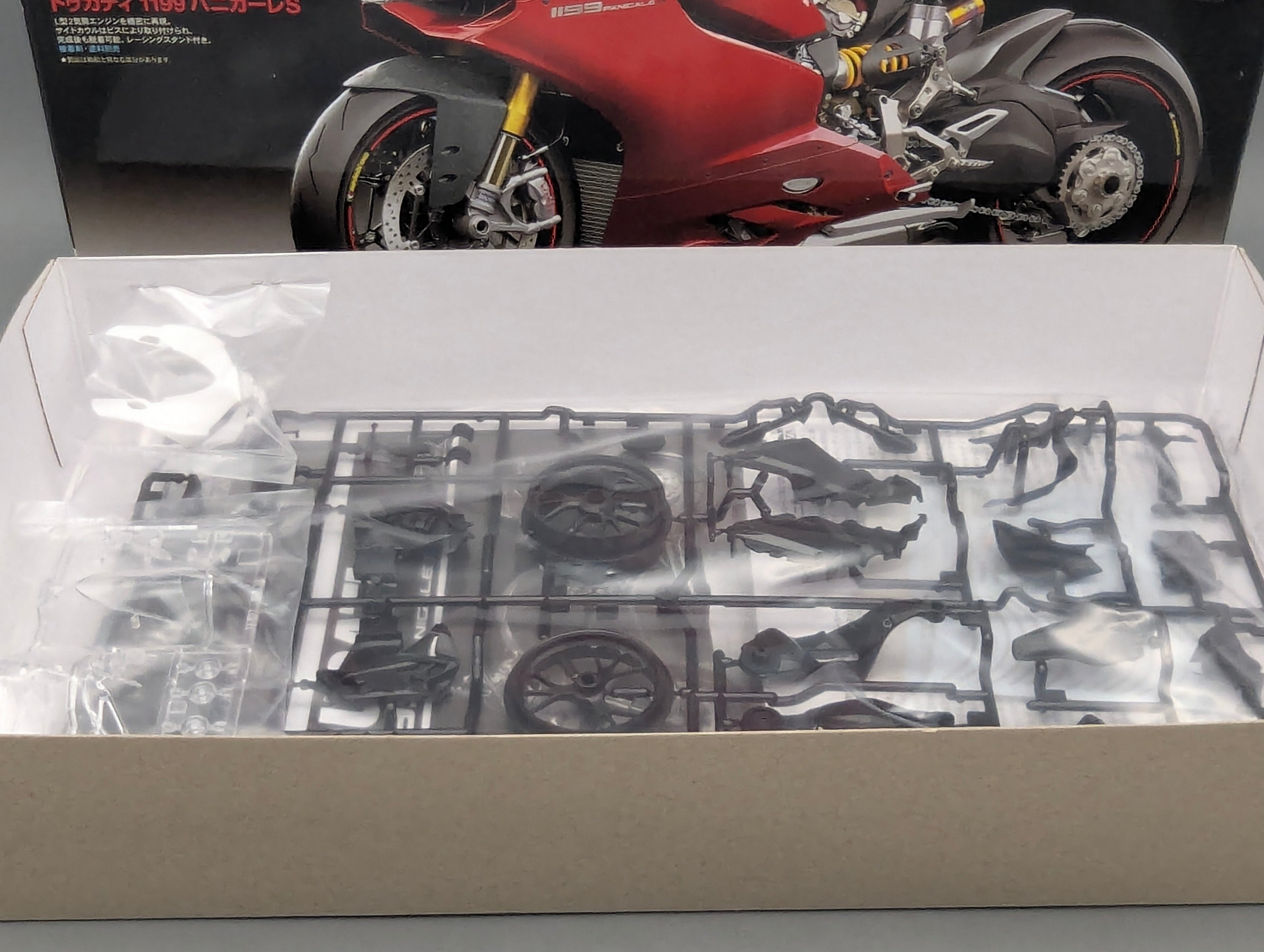 Motorrad Modell Bausatz 1:12 Tamiya Ducati 1199 Panigale S mit OVP