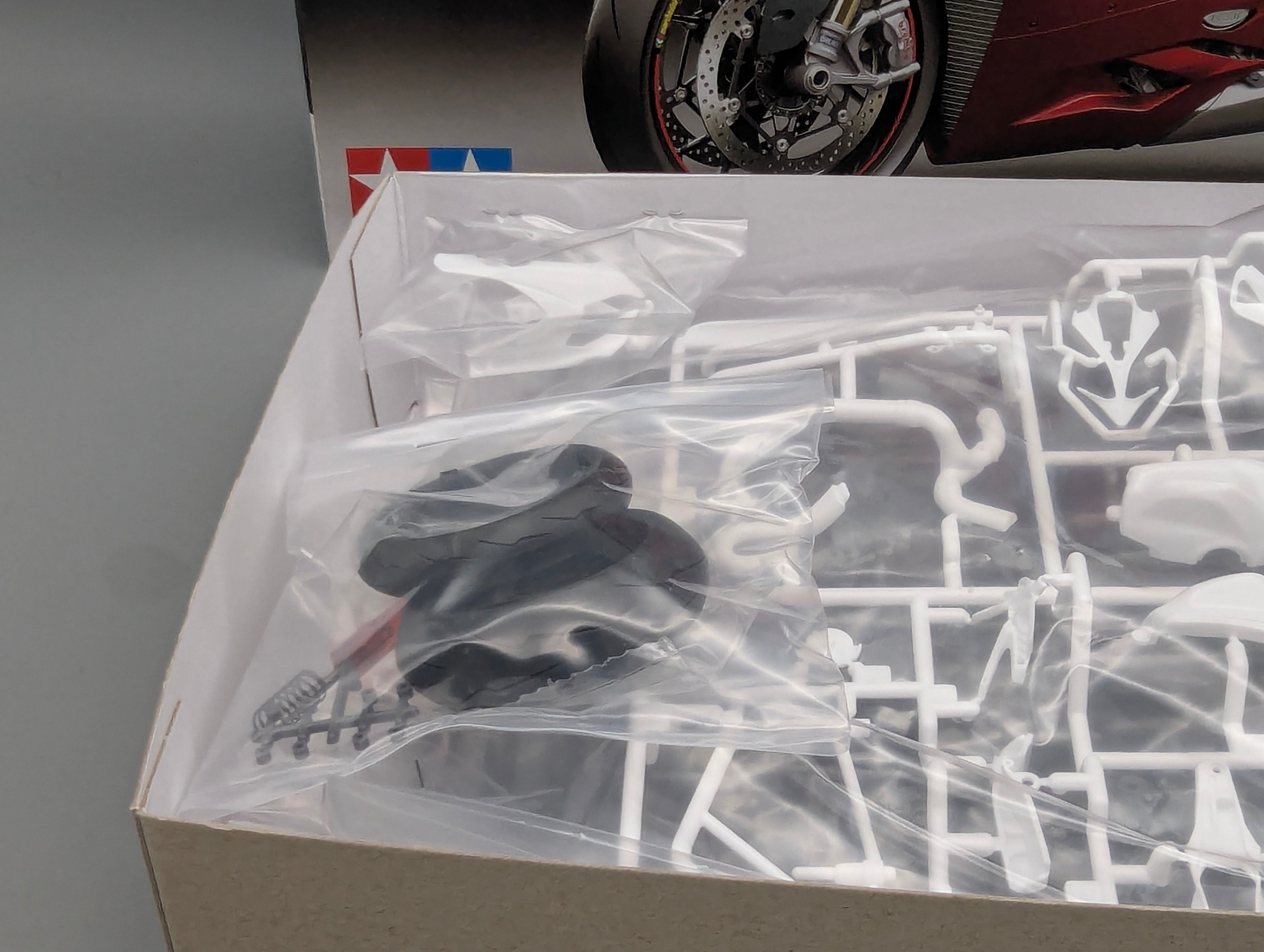 Motorrad Modell Bausatz 1:12 Tamiya Ducati 1199 Panigale S mit OVP