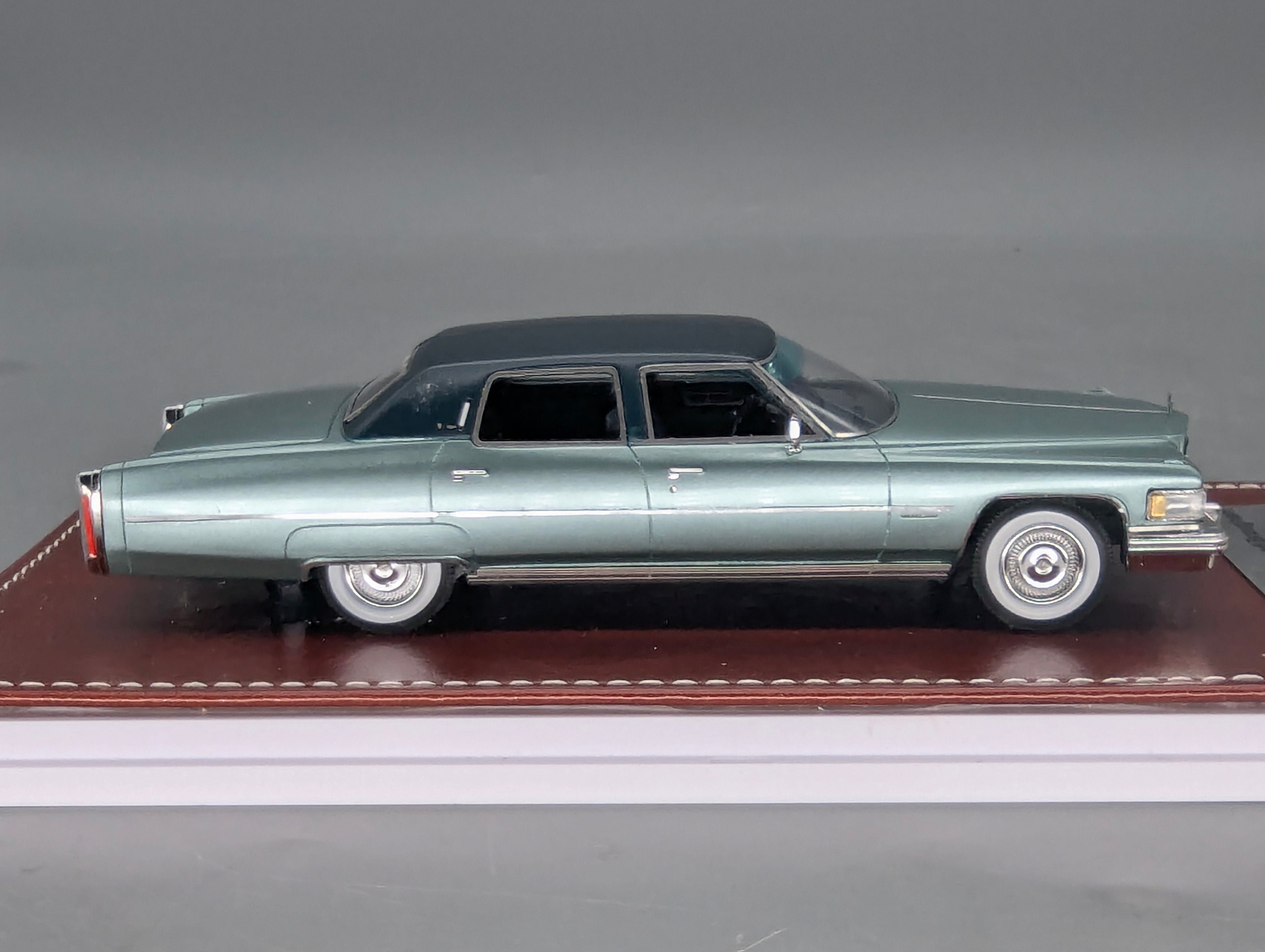 Coches en miniatura 1:43 Minichamps Mercedes Benz SL65 AMG Black Series Plata con embalaje original
