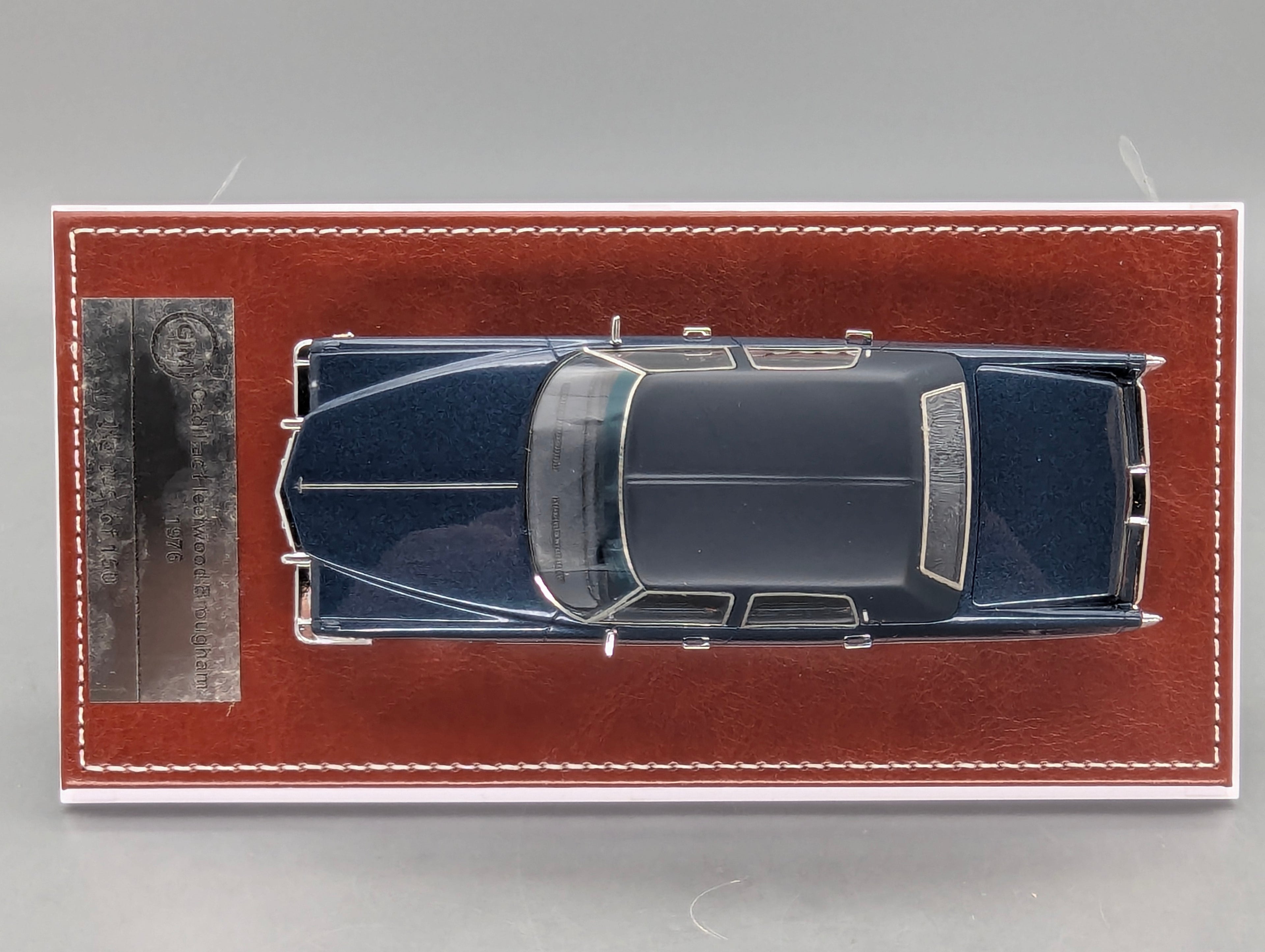 Modellautos 1:43 GIM 017a Cadillac Fleetwood Brougham 1976 Blau 45/150 mit OVP